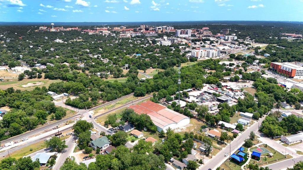 312 Camacho St, San Marcos, TX 78666