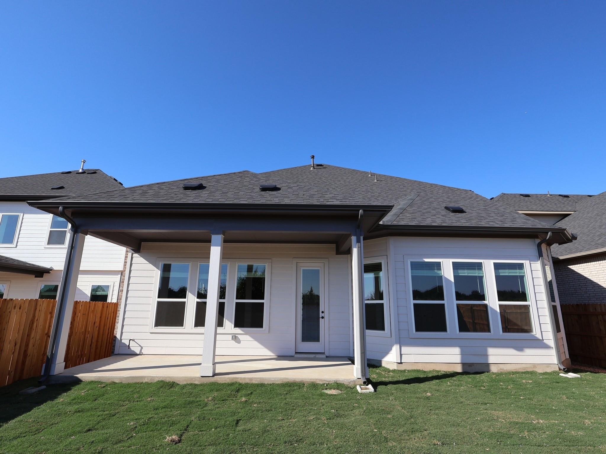 2032 Lolo Ln, Leander, TX 78641