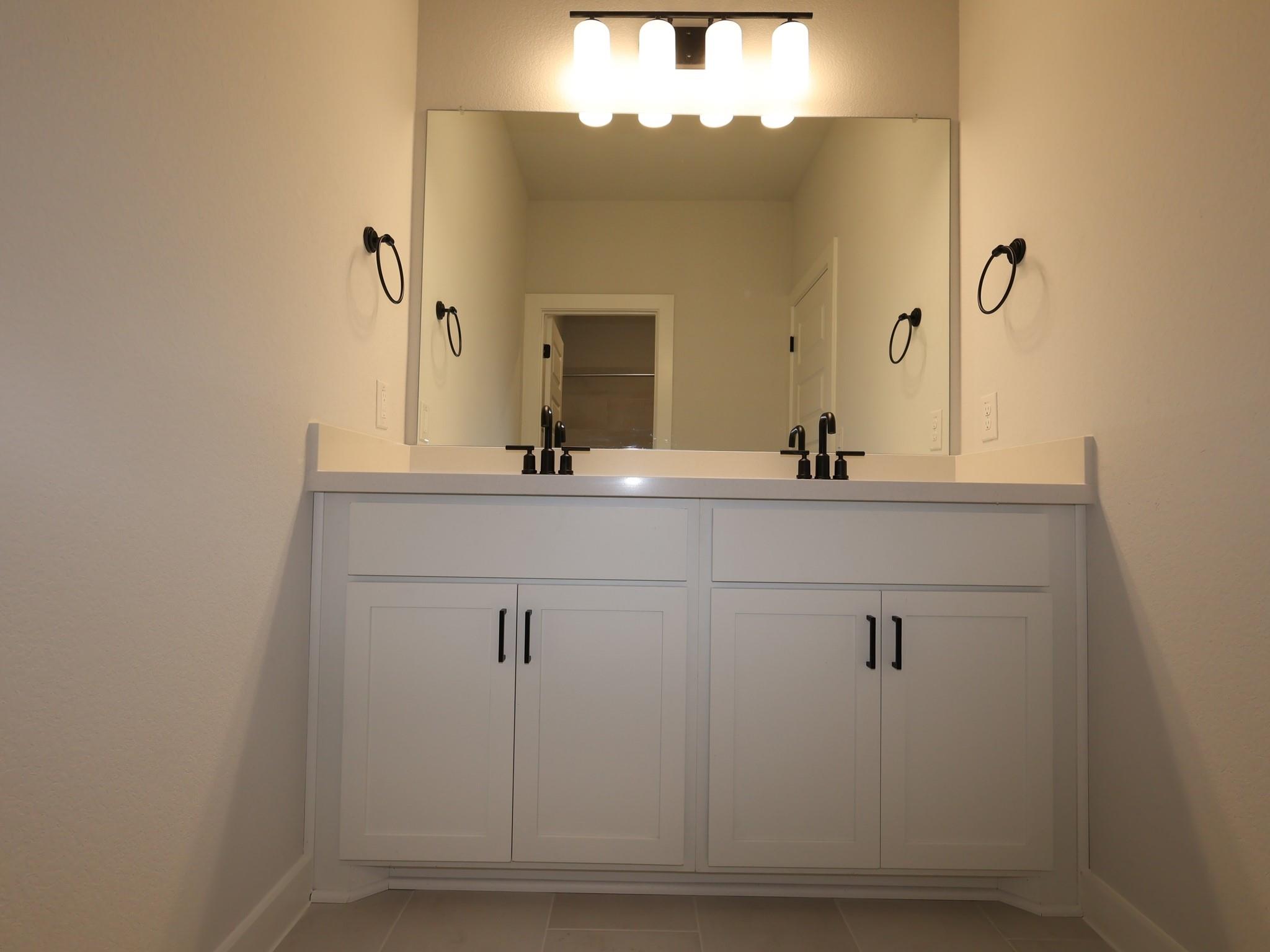 2032 Lolo Ln, Leander, TX 78641