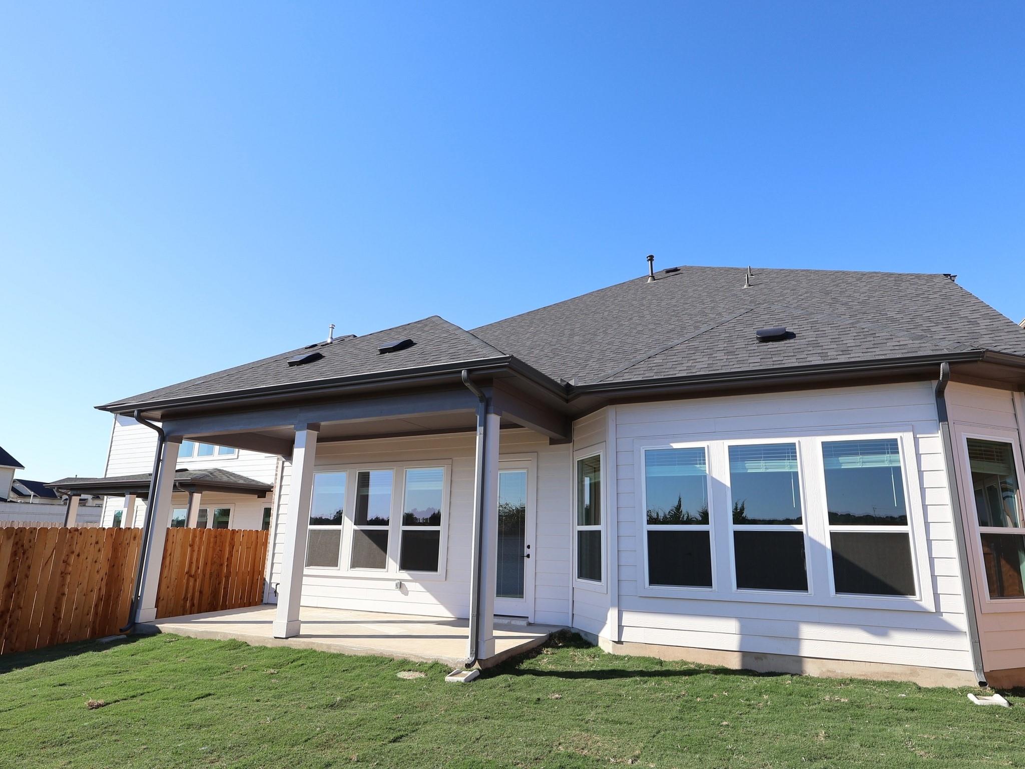 2032 Lolo Ln, Leander, TX 78641