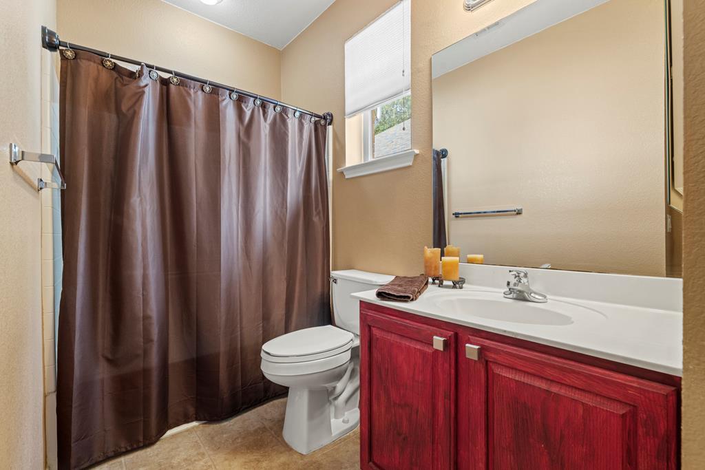 313 Heritage Hills Dr, Fredericksburg, TX 78624