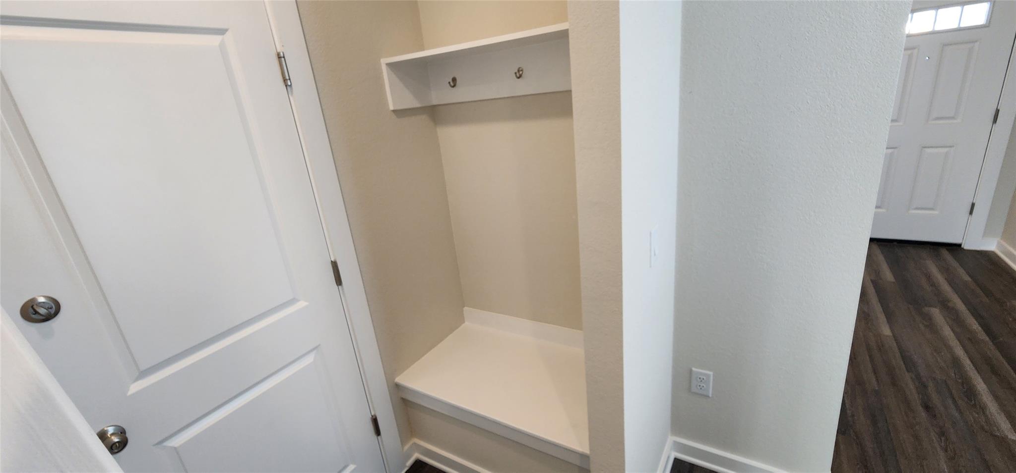 2208 Delano Dr, Leander, TX 78641