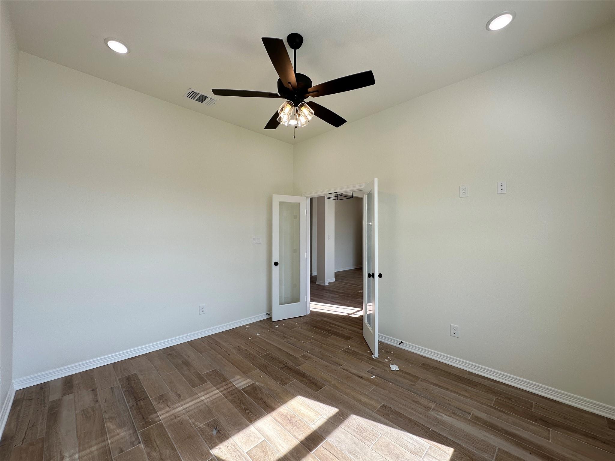 718 Eagle Claw Dr, Salado, TX 76571