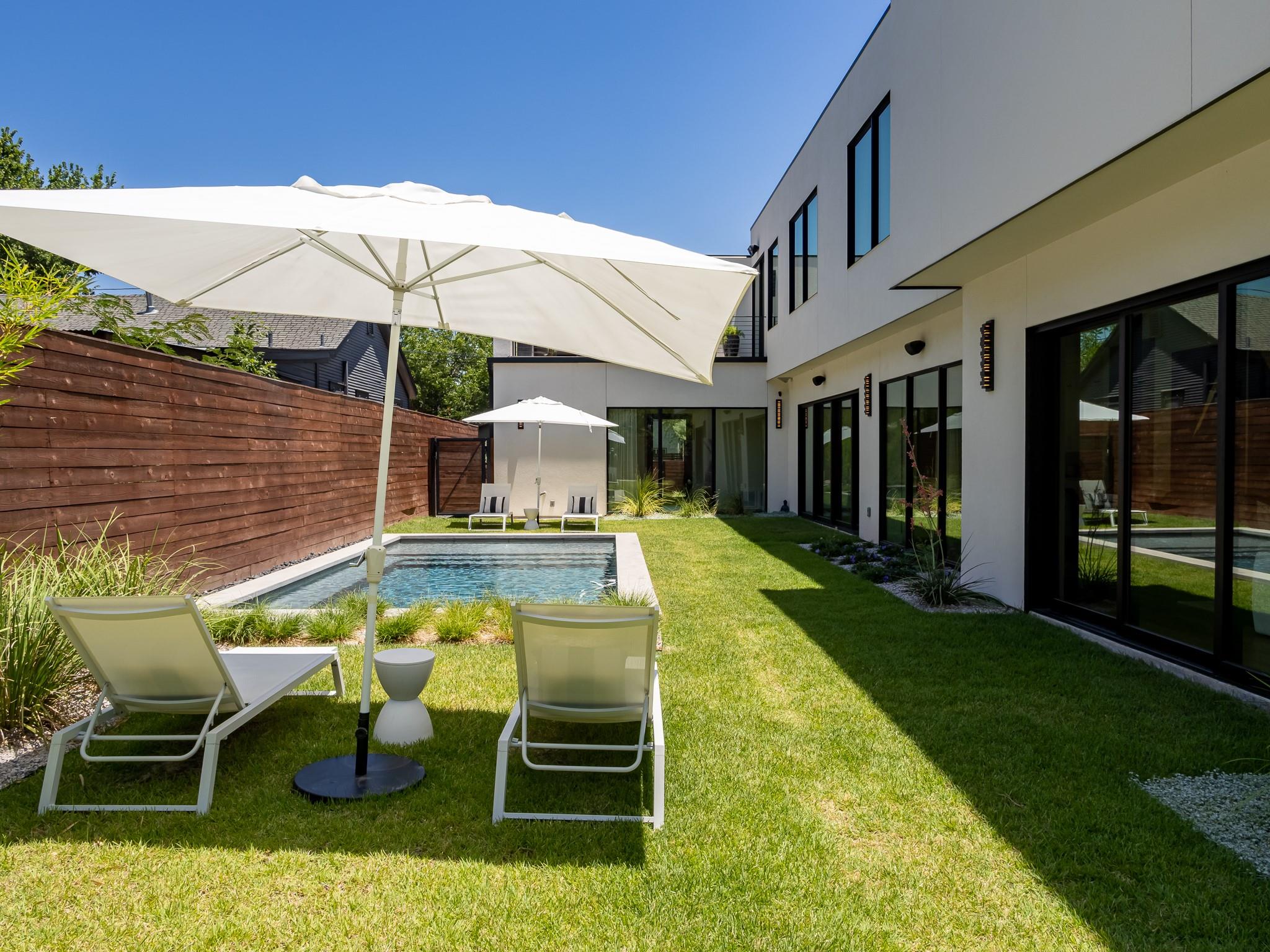 805 W Live Oak St, Austin, TX 78704