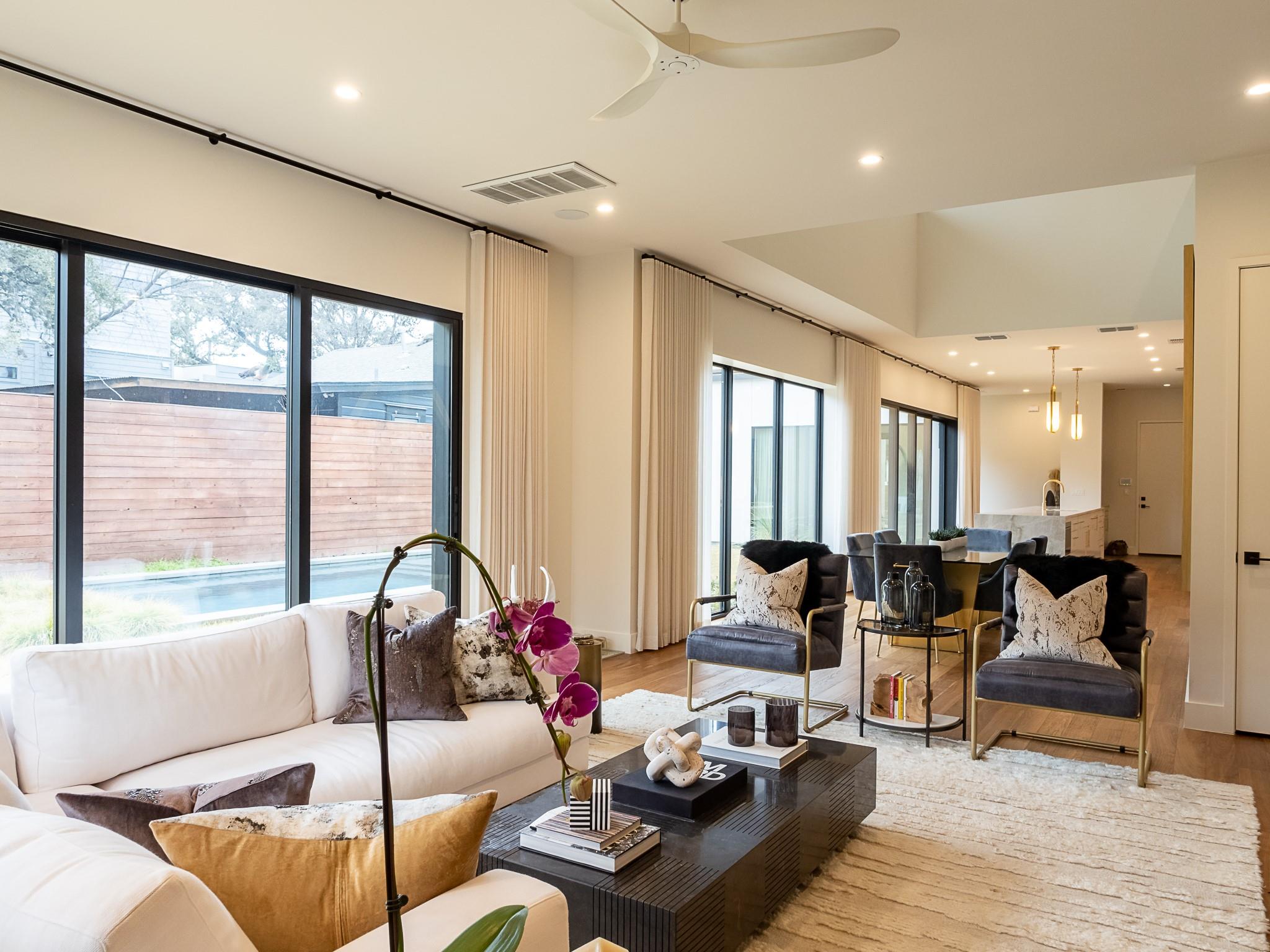 805 W Live Oak St, Austin, TX 78704