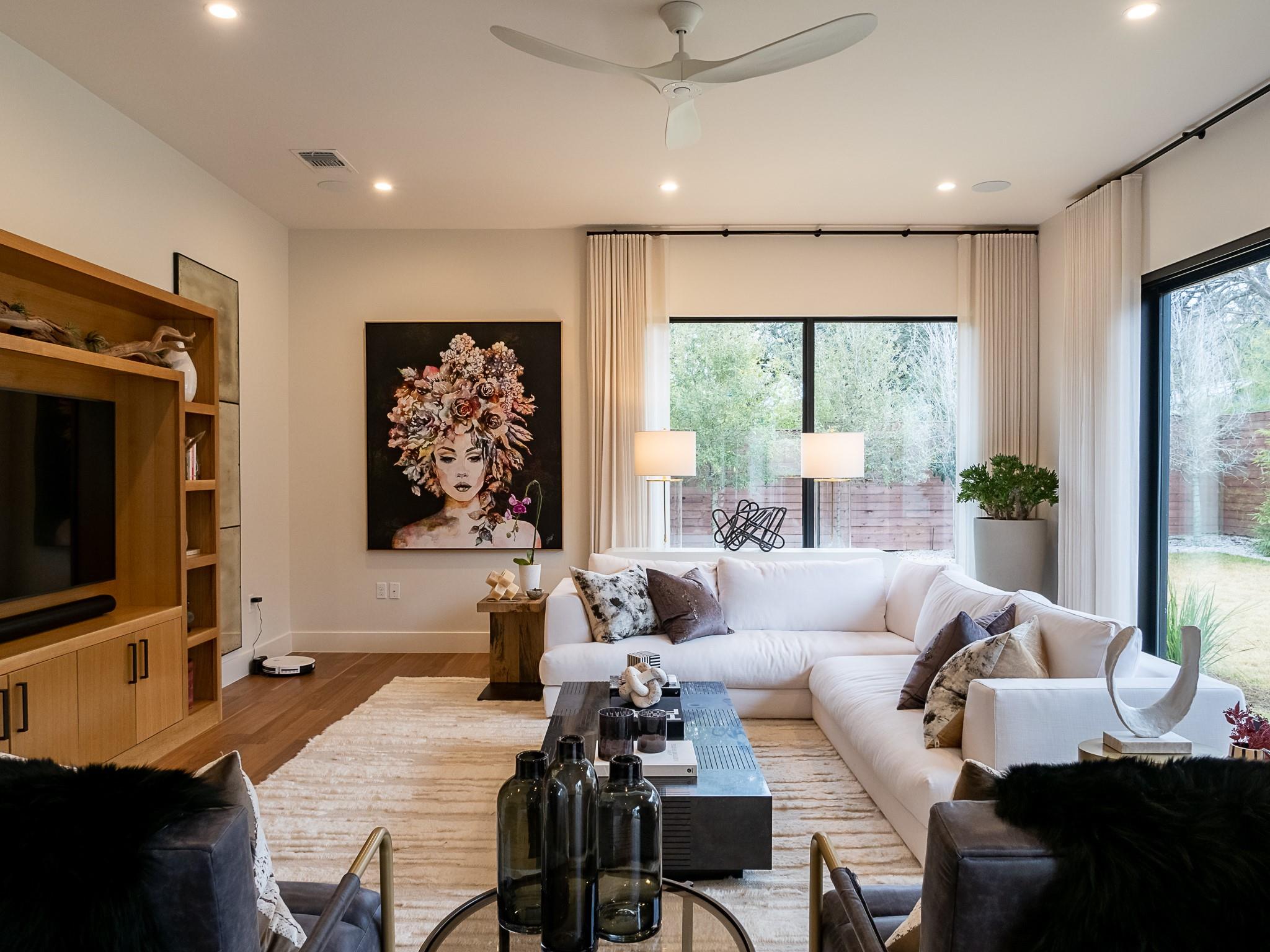 805 W Live Oak St, Austin, TX 78704