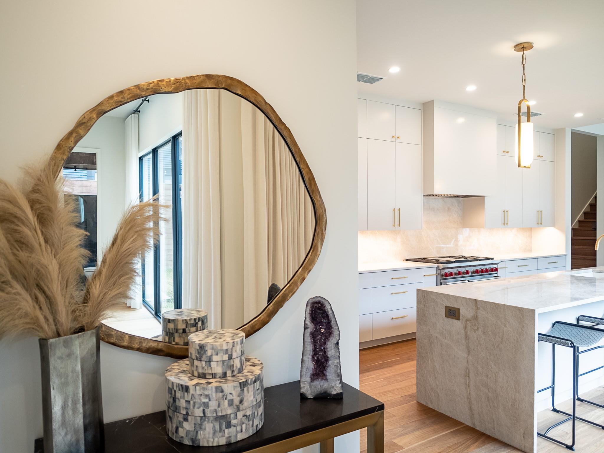 805 W Live Oak St, Austin, TX 78704