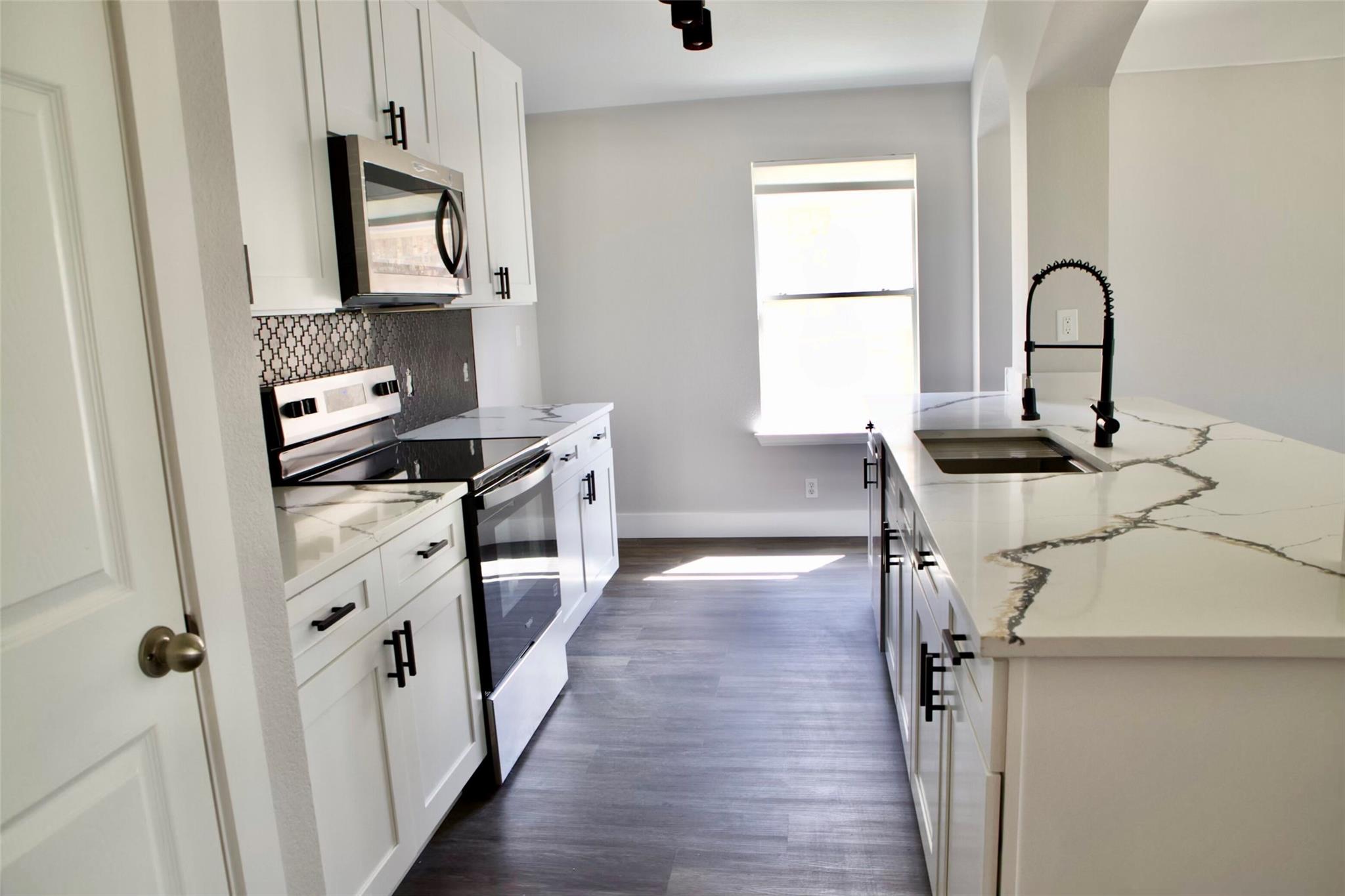 19120 Leigh Ln, Pflugerville, TX 78660