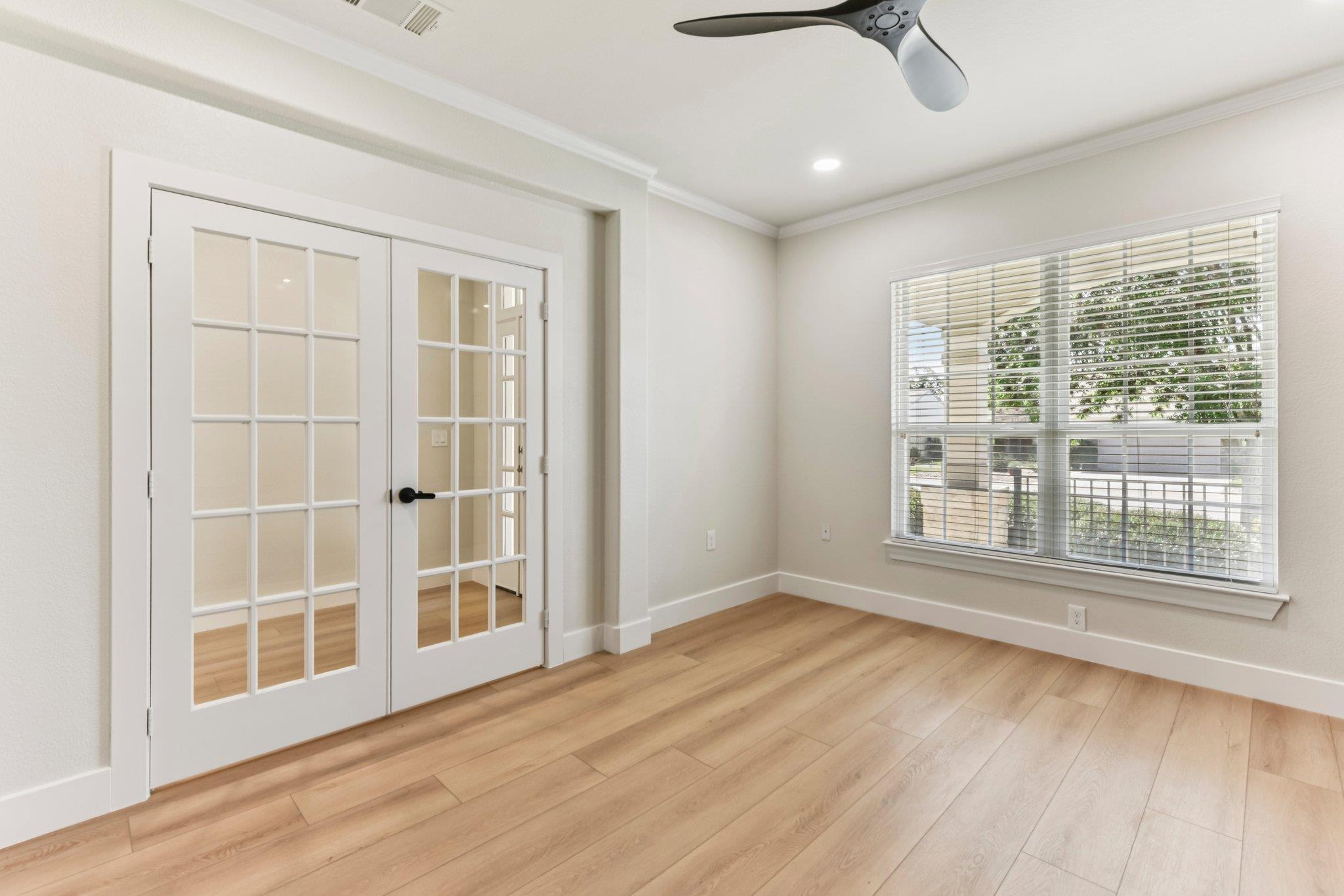 206 Armstrong Dr, Georgetown, TX 78633