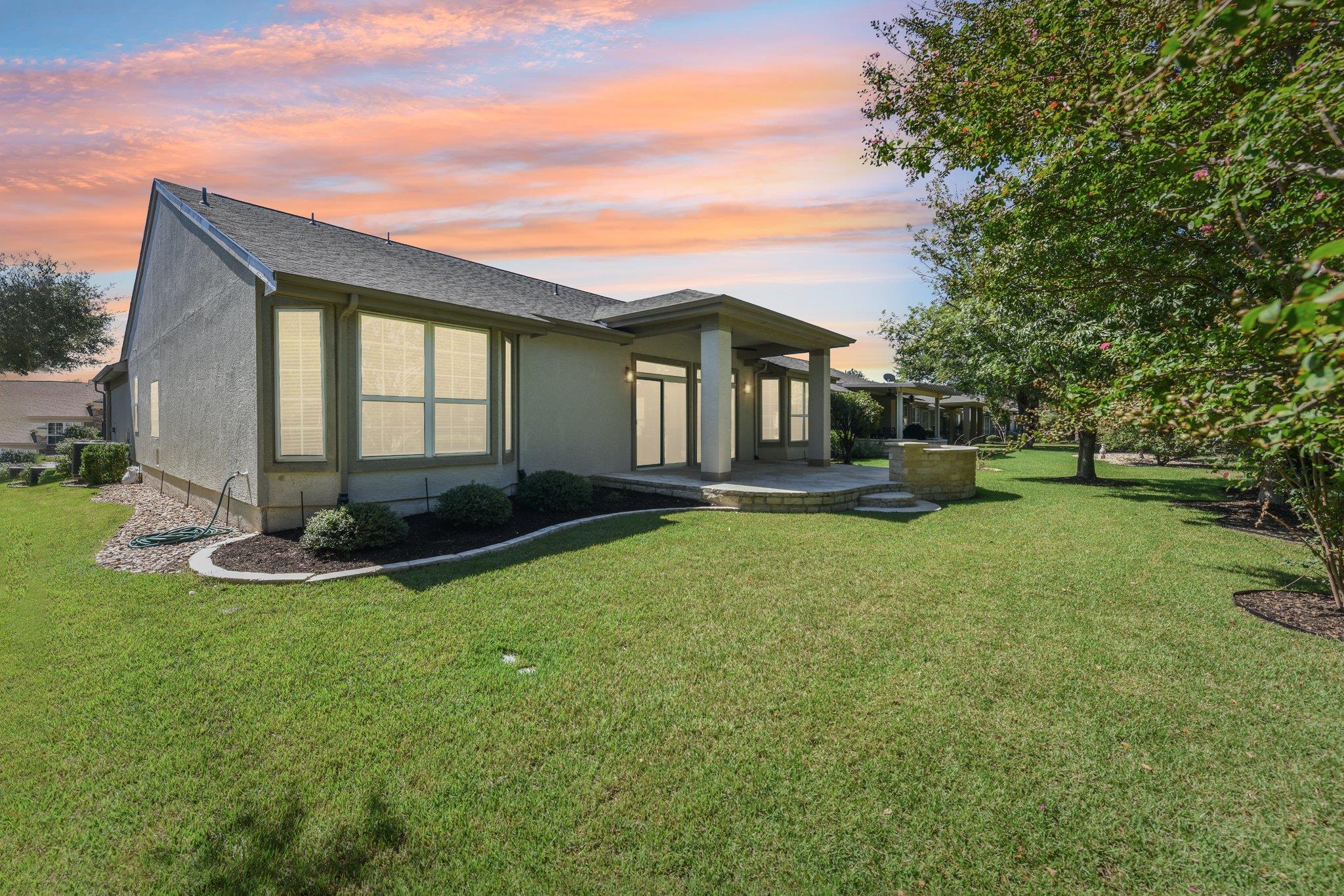 206 Armstrong Dr, Georgetown, TX 78633