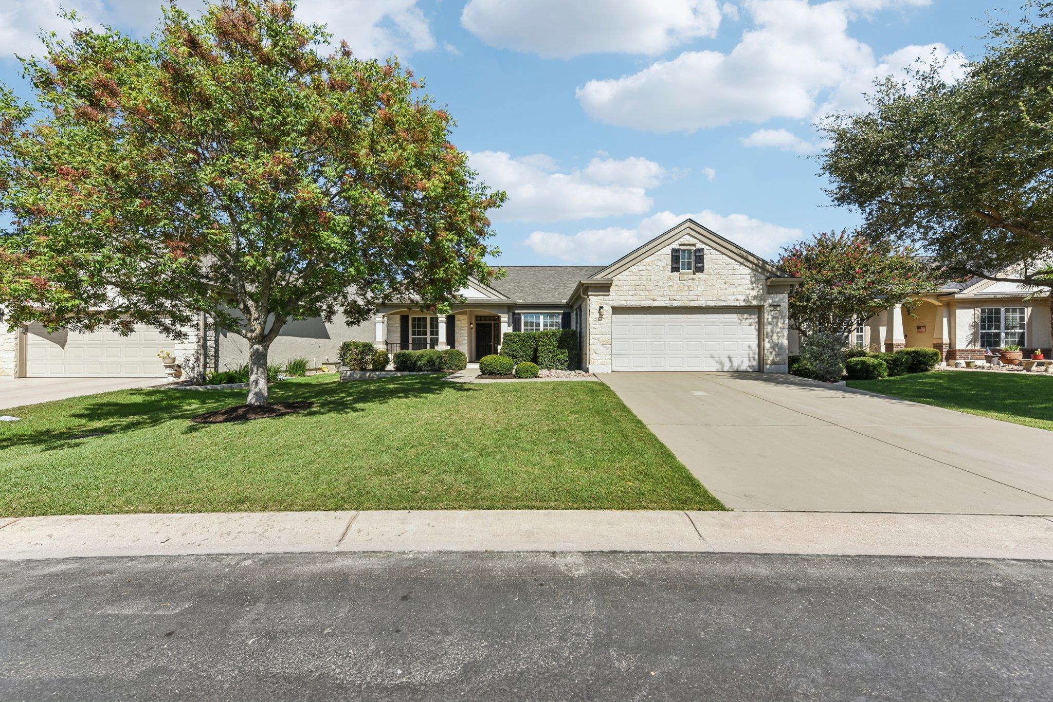 206 Armstrong Dr, Georgetown, TX 78633