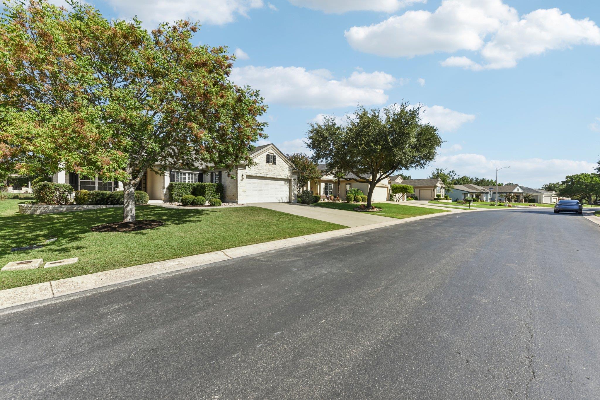 206 Armstrong Dr, Georgetown, TX 78633