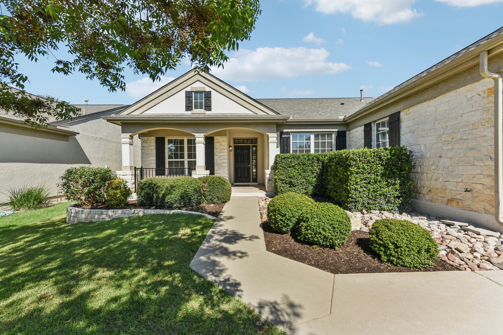 206 Armstrong Dr, Georgetown, TX 78633