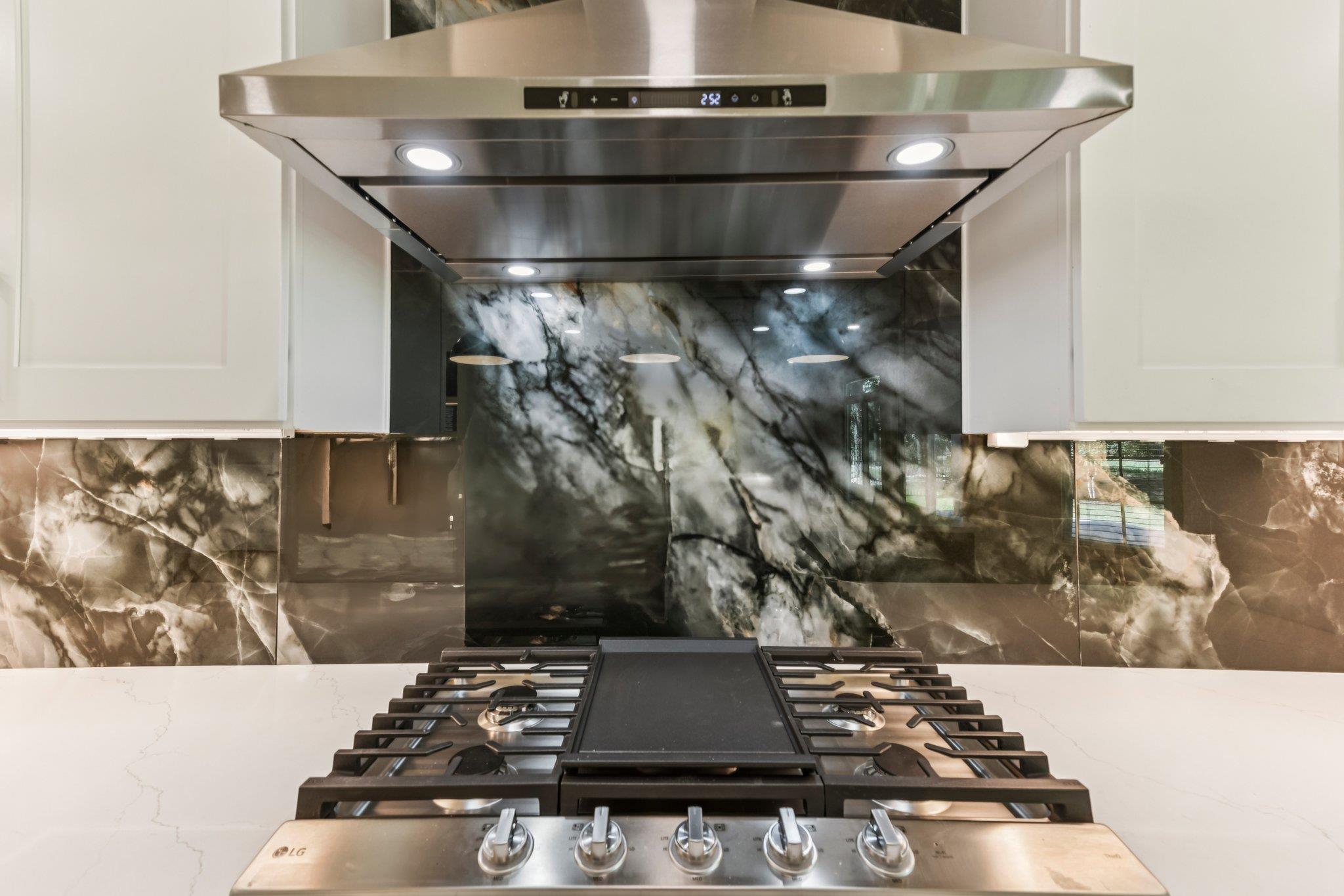 206 Armstrong Dr, Georgetown, TX 78633