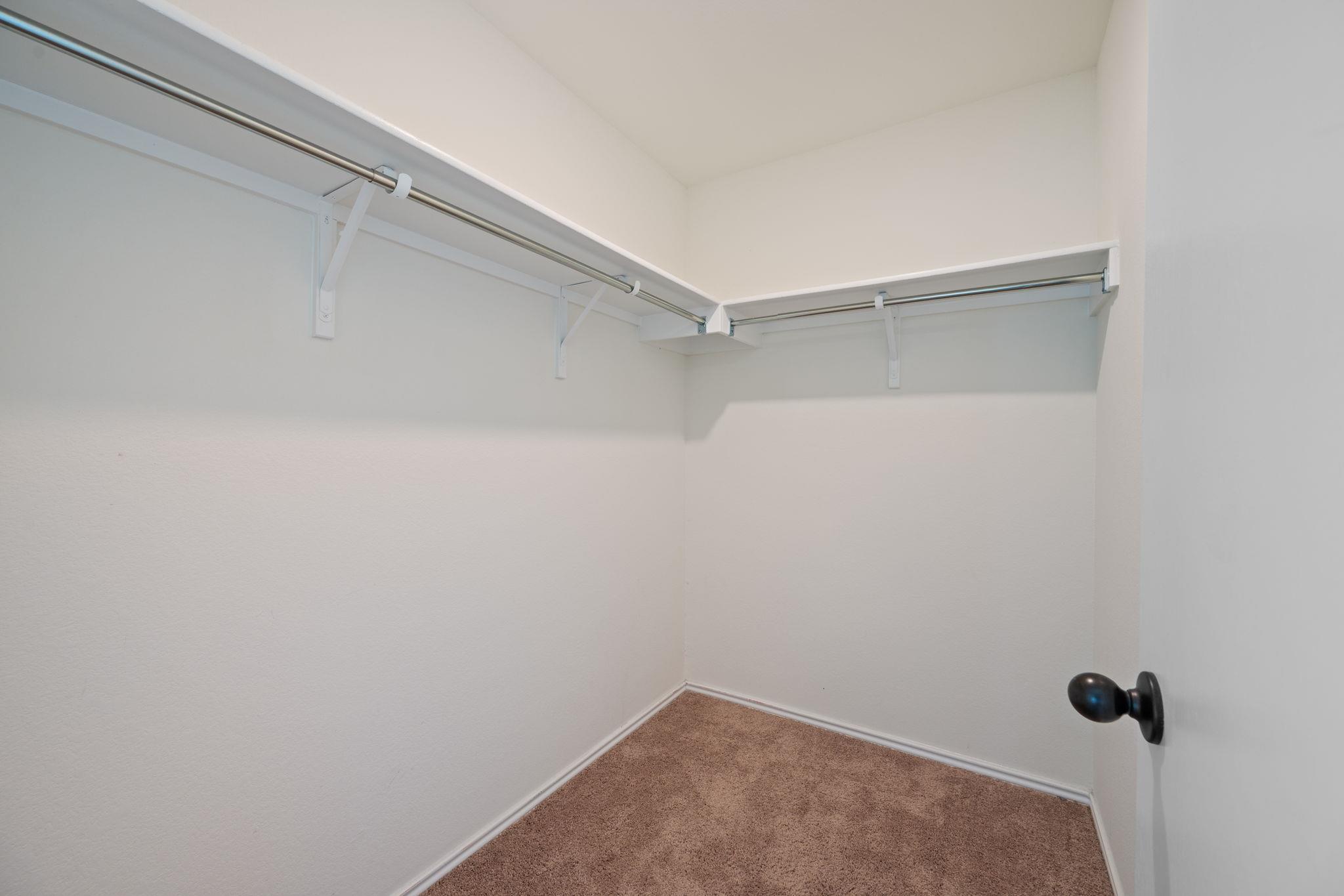 117 Robert Hightower Cv, Jarrell, TX 76537