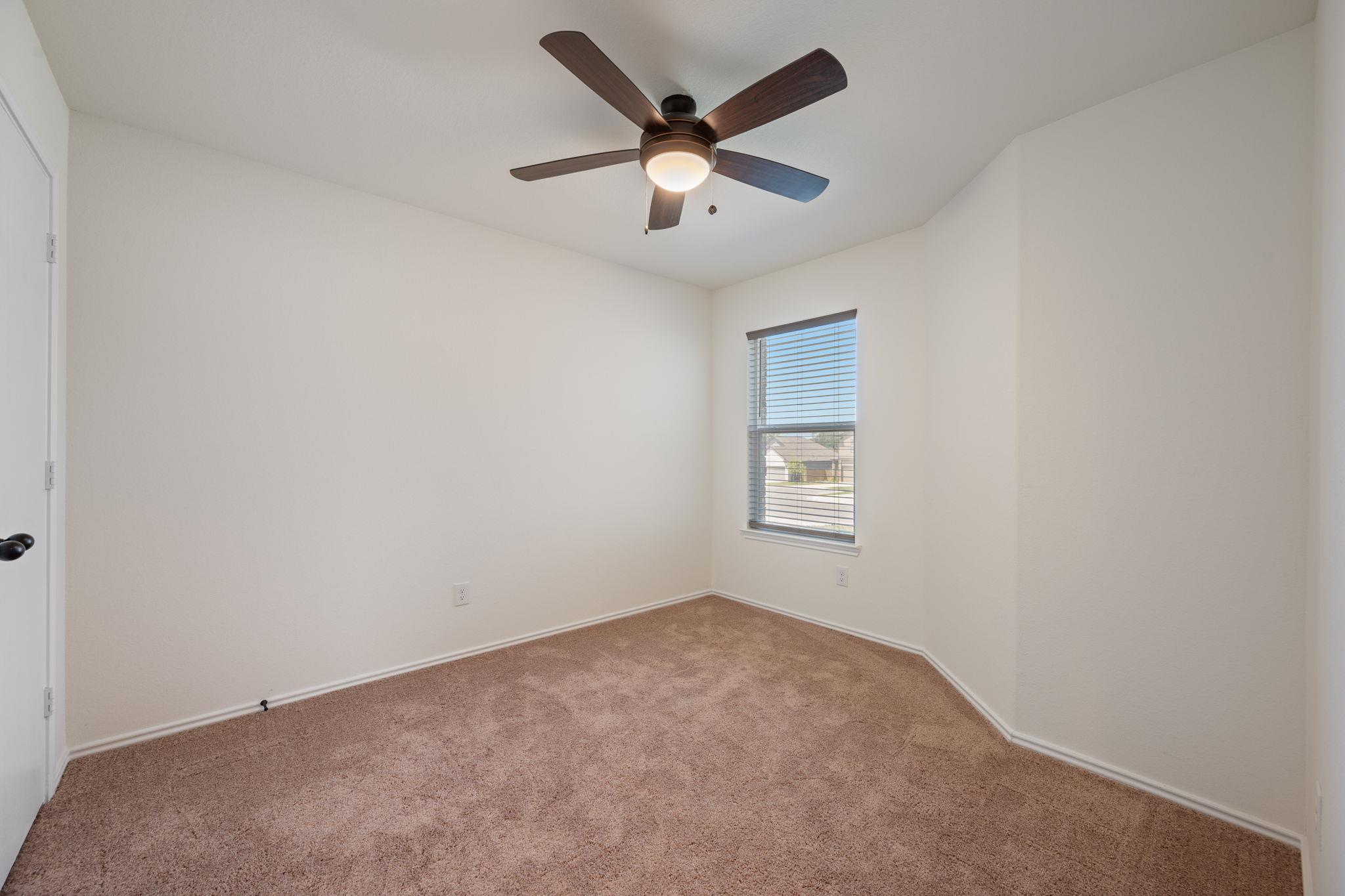 117 Robert Hightower Cv, Jarrell, TX 76537