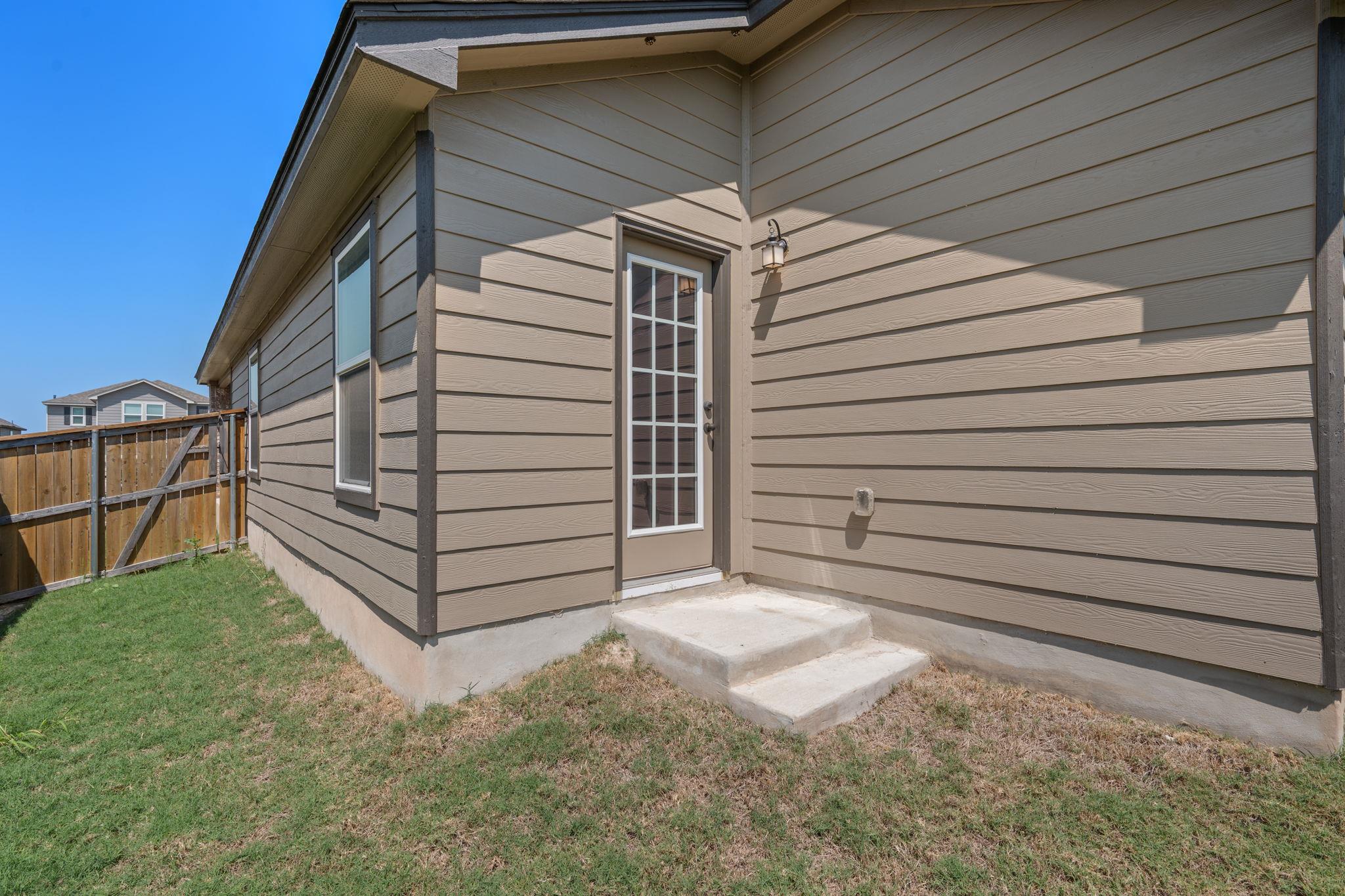 117 Robert Hightower Cv, Jarrell, TX 76537