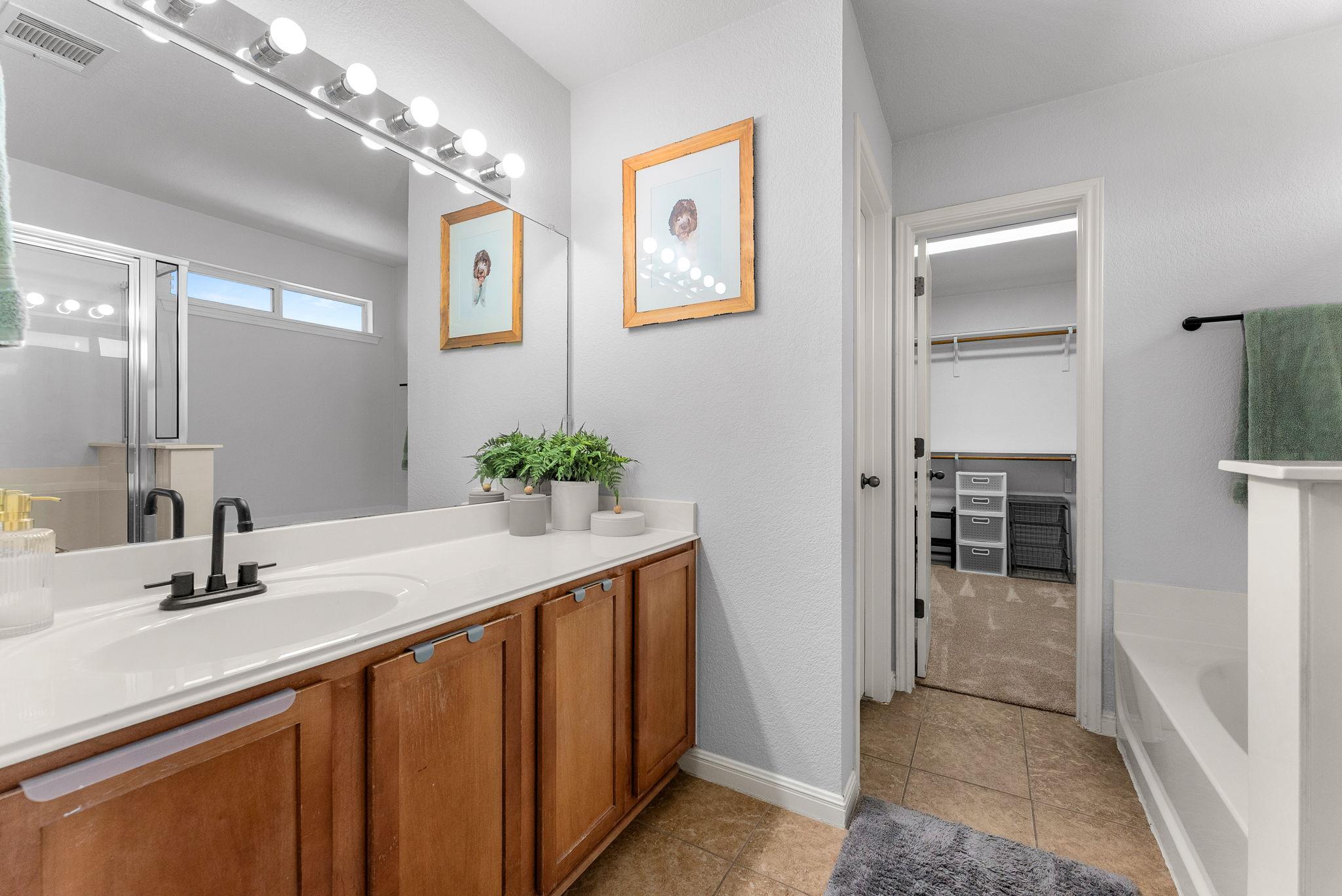 110 Stone Crest Blvd, Buda, TX 78610