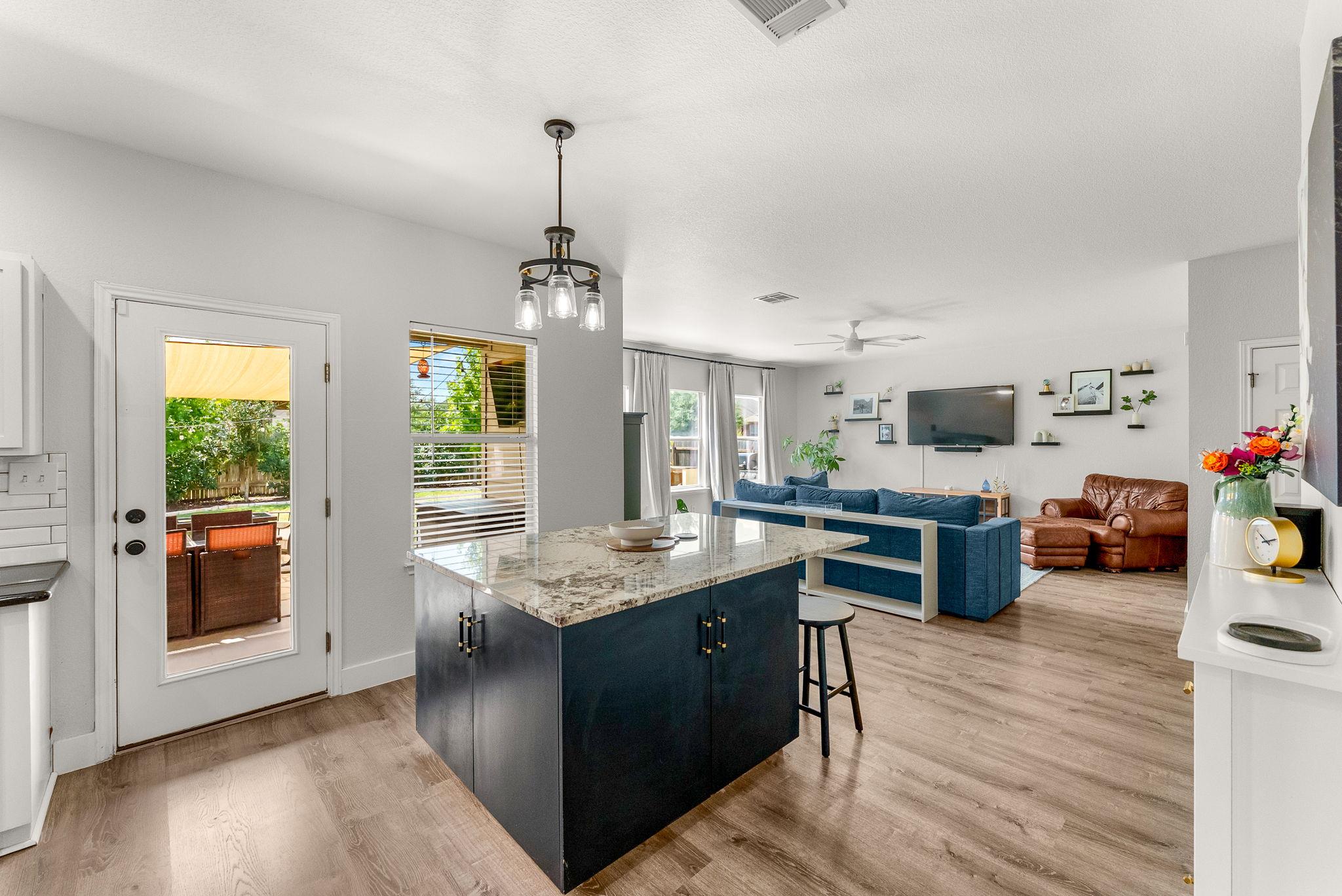 110 Stone Crest Blvd, Buda, TX 78610