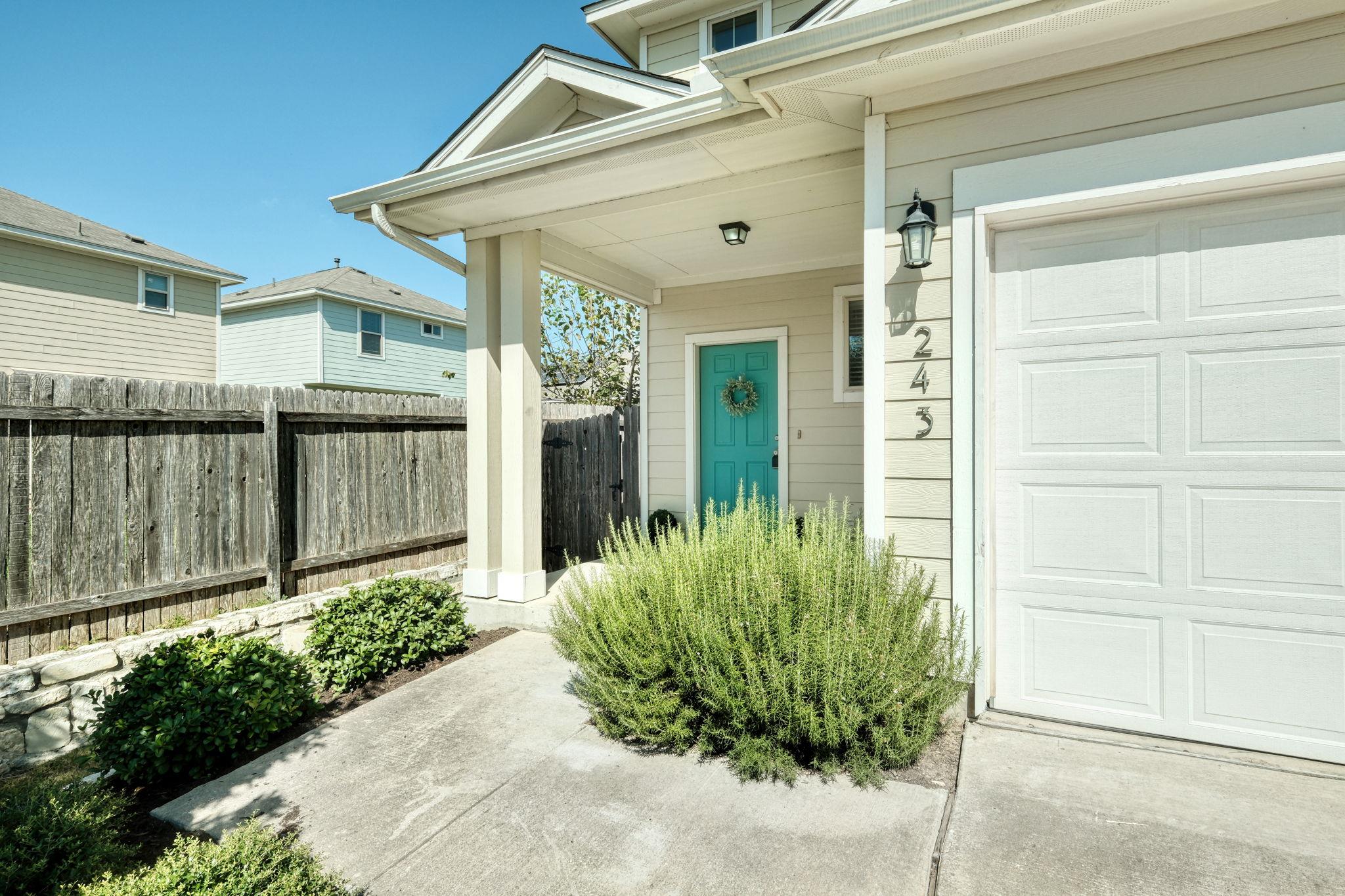 243 Twisted Oaks Ln, Buda, TX 78610