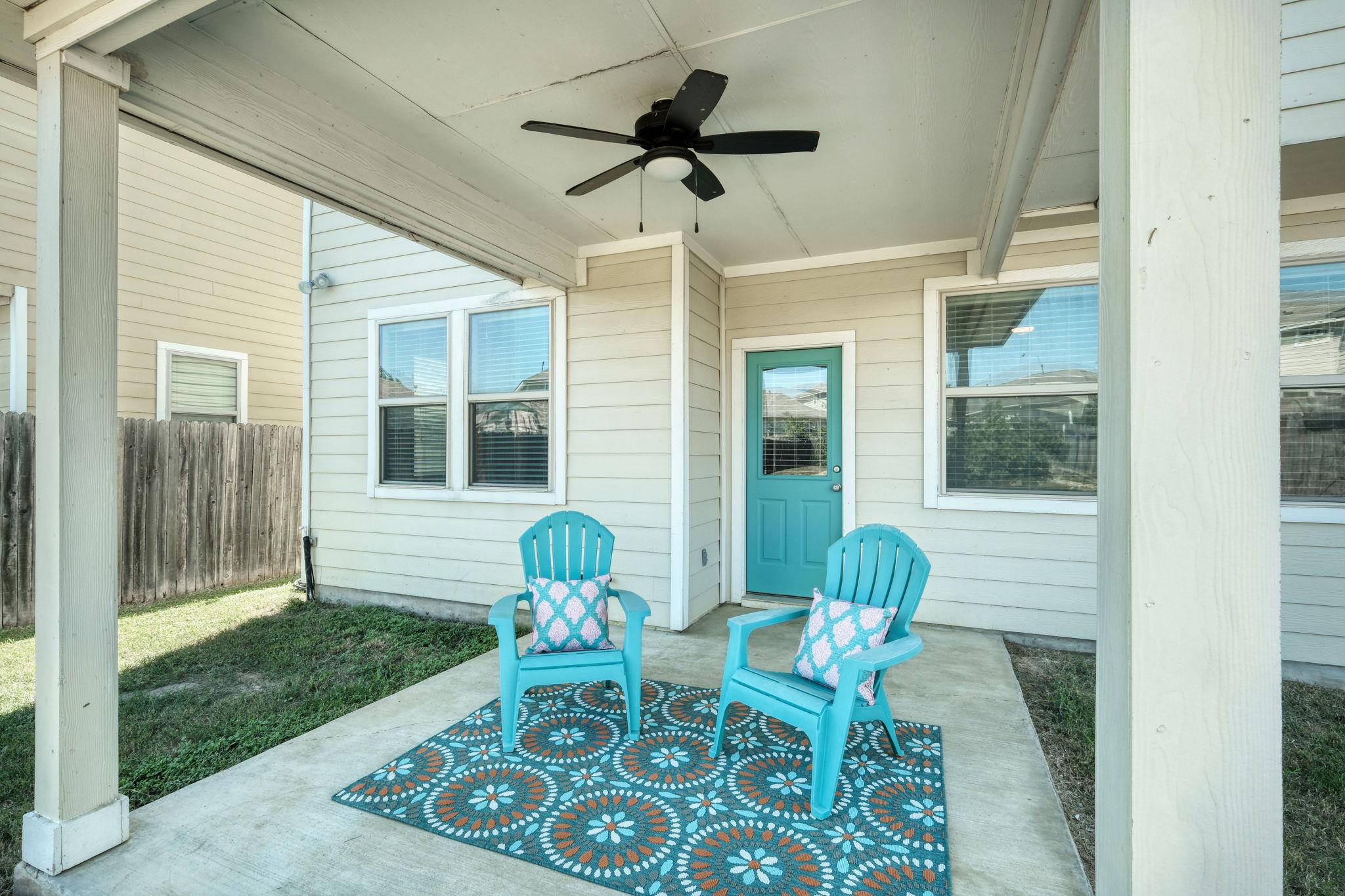 243 Twisted Oaks Ln, Buda, TX 78610