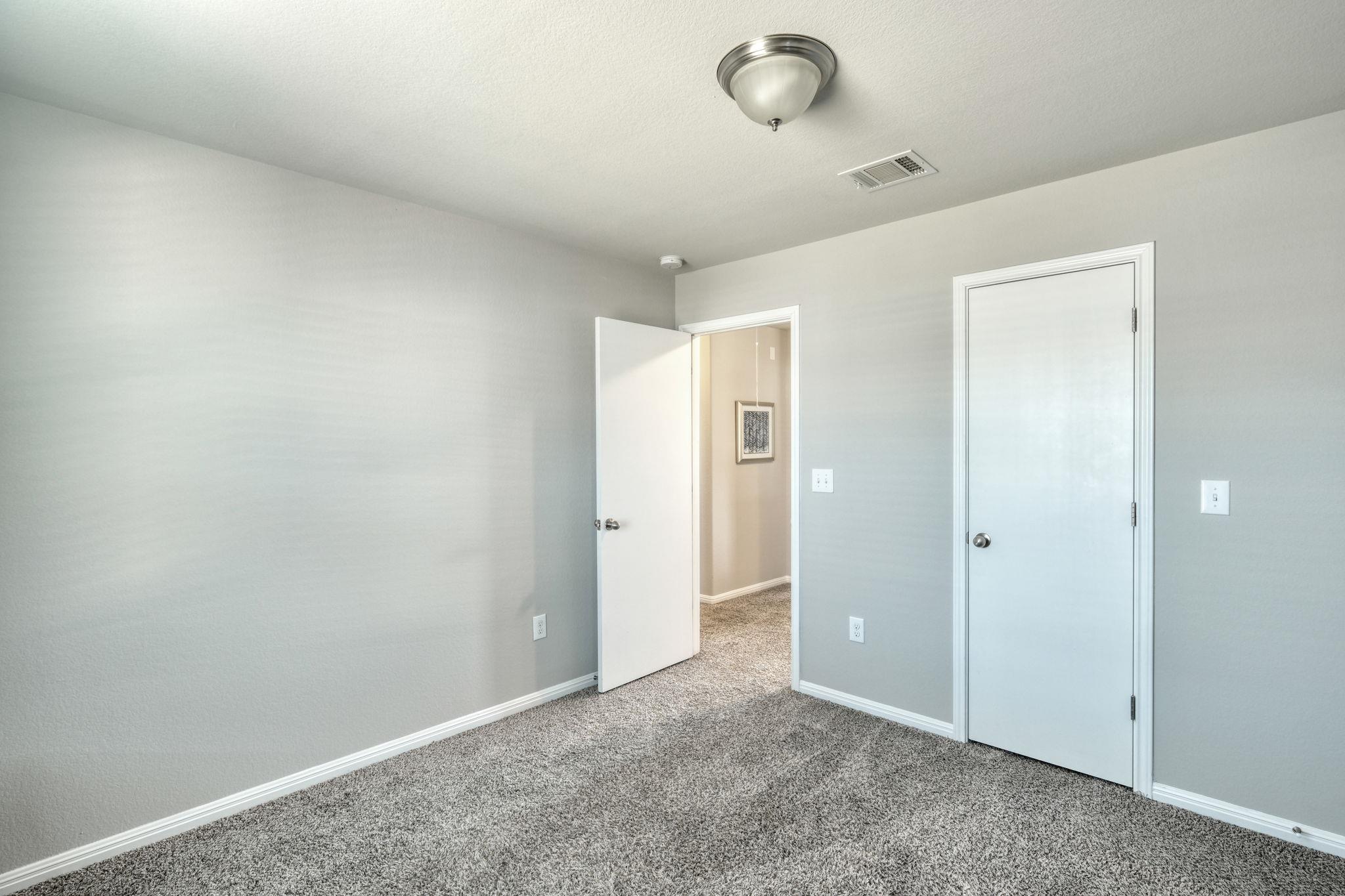 243 Twisted Oaks Ln, Buda, TX 78610