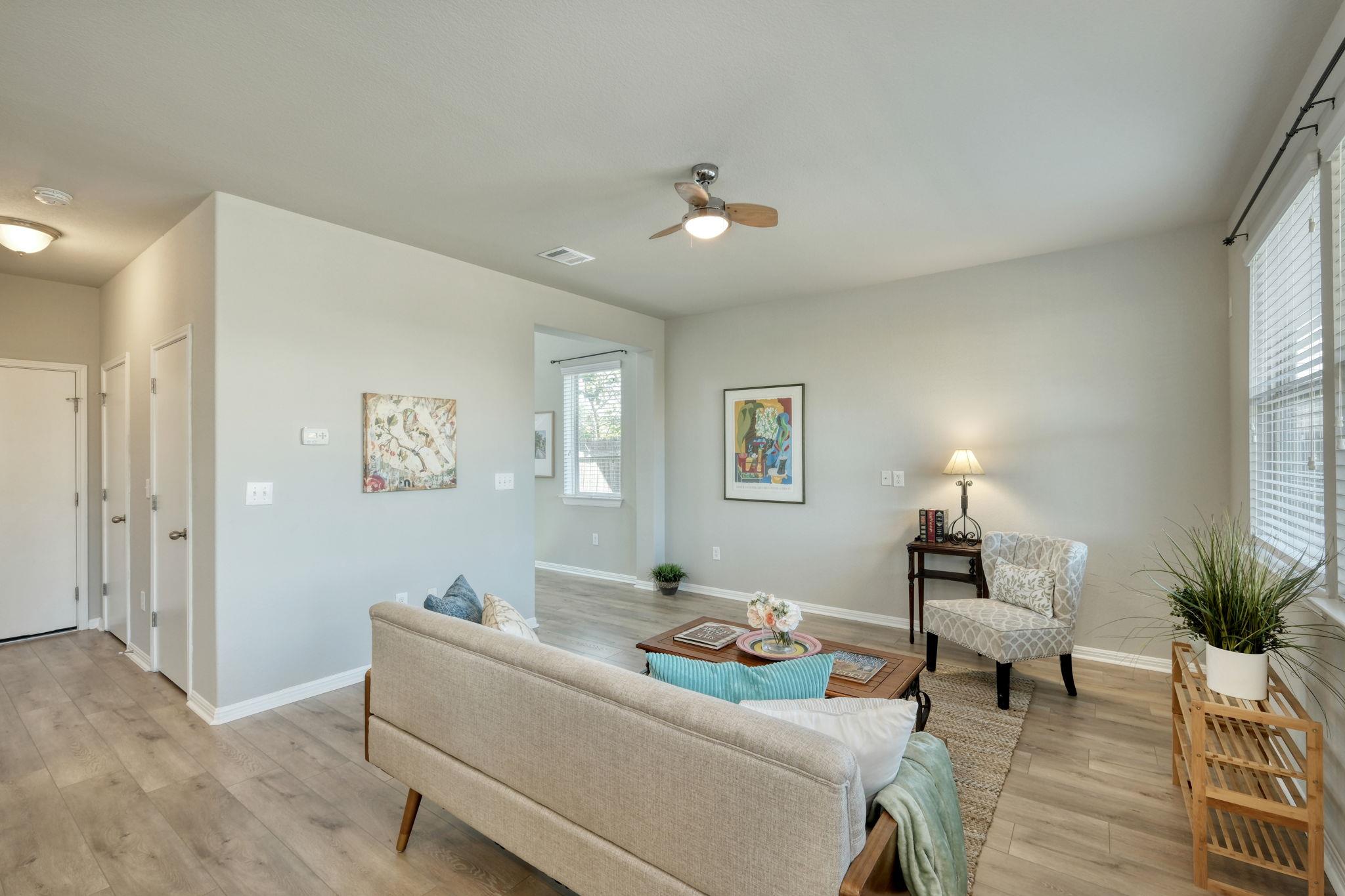 243 Twisted Oaks Ln, Buda, TX 78610