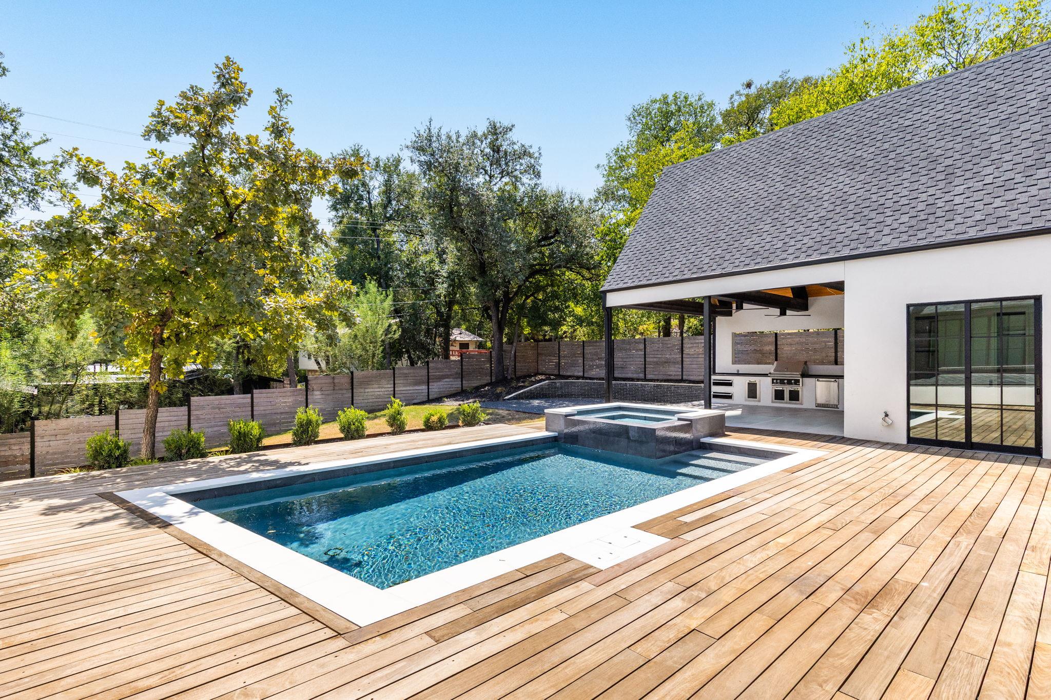 2905 Oak Park Dr, Austin, TX 78704