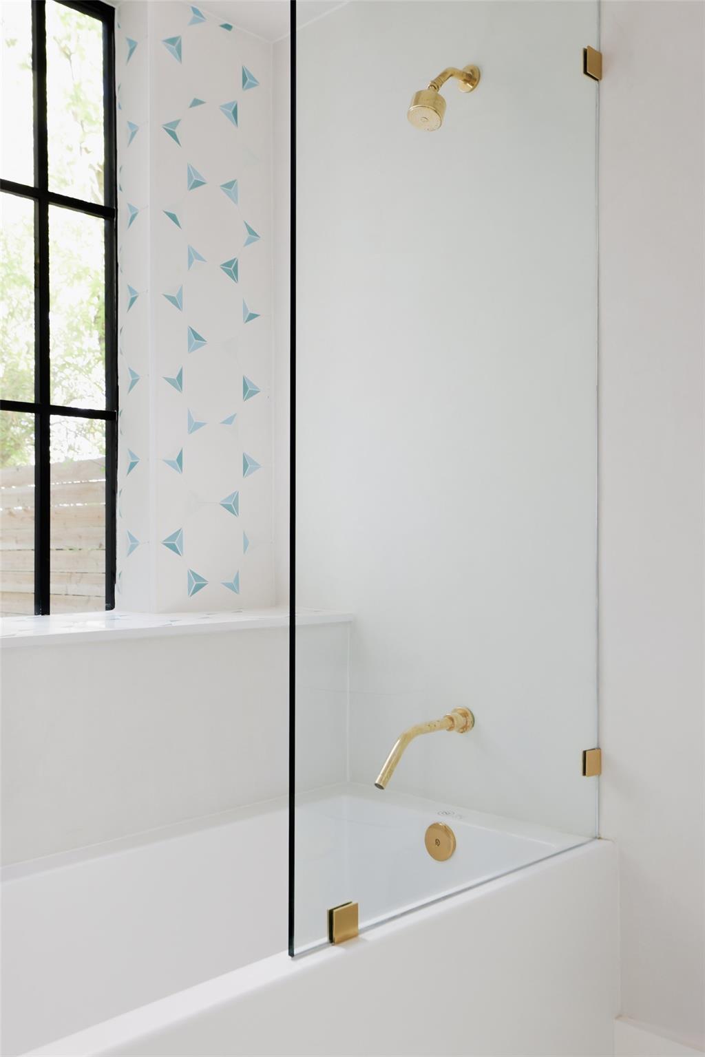 2905 Oak Park Dr, Austin, TX 78704