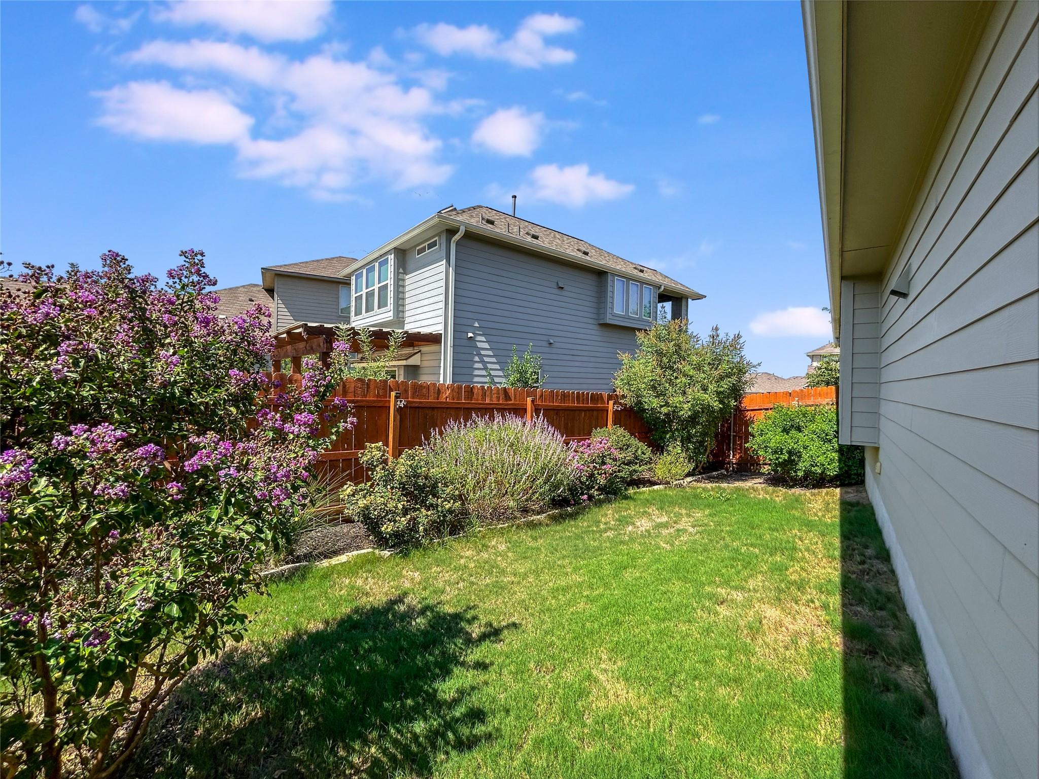 512 Canadian Springs Dr, Leander, TX 78641