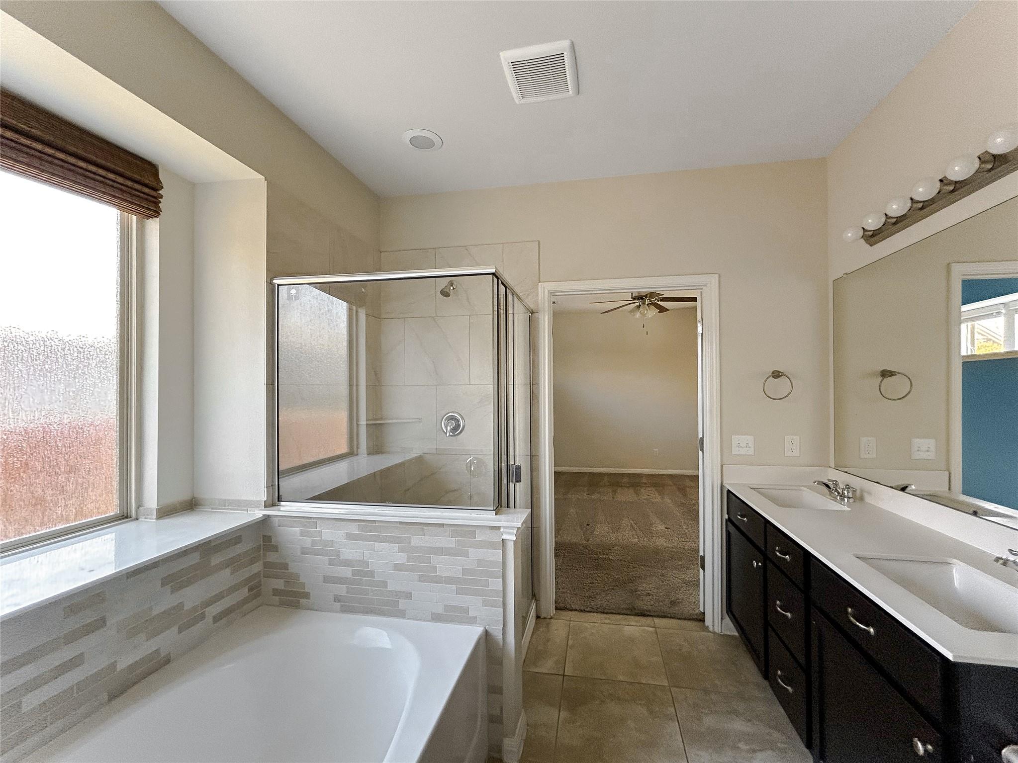 512 Canadian Springs Dr, Leander, TX 78641