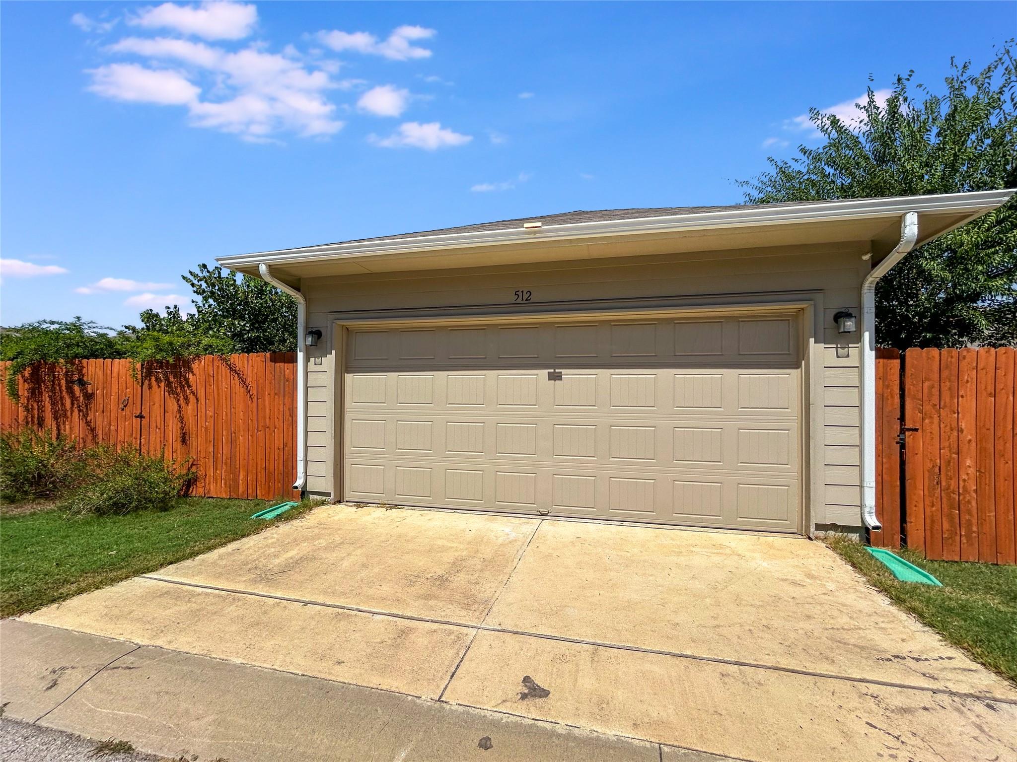 512 Canadian Springs Dr, Leander, TX 78641