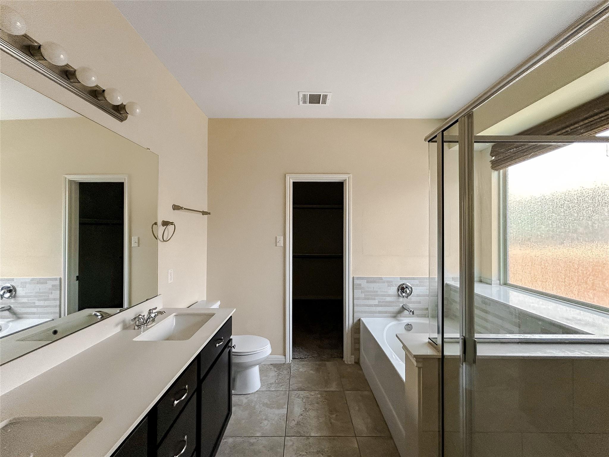 512 Canadian Springs Dr, Leander, TX 78641