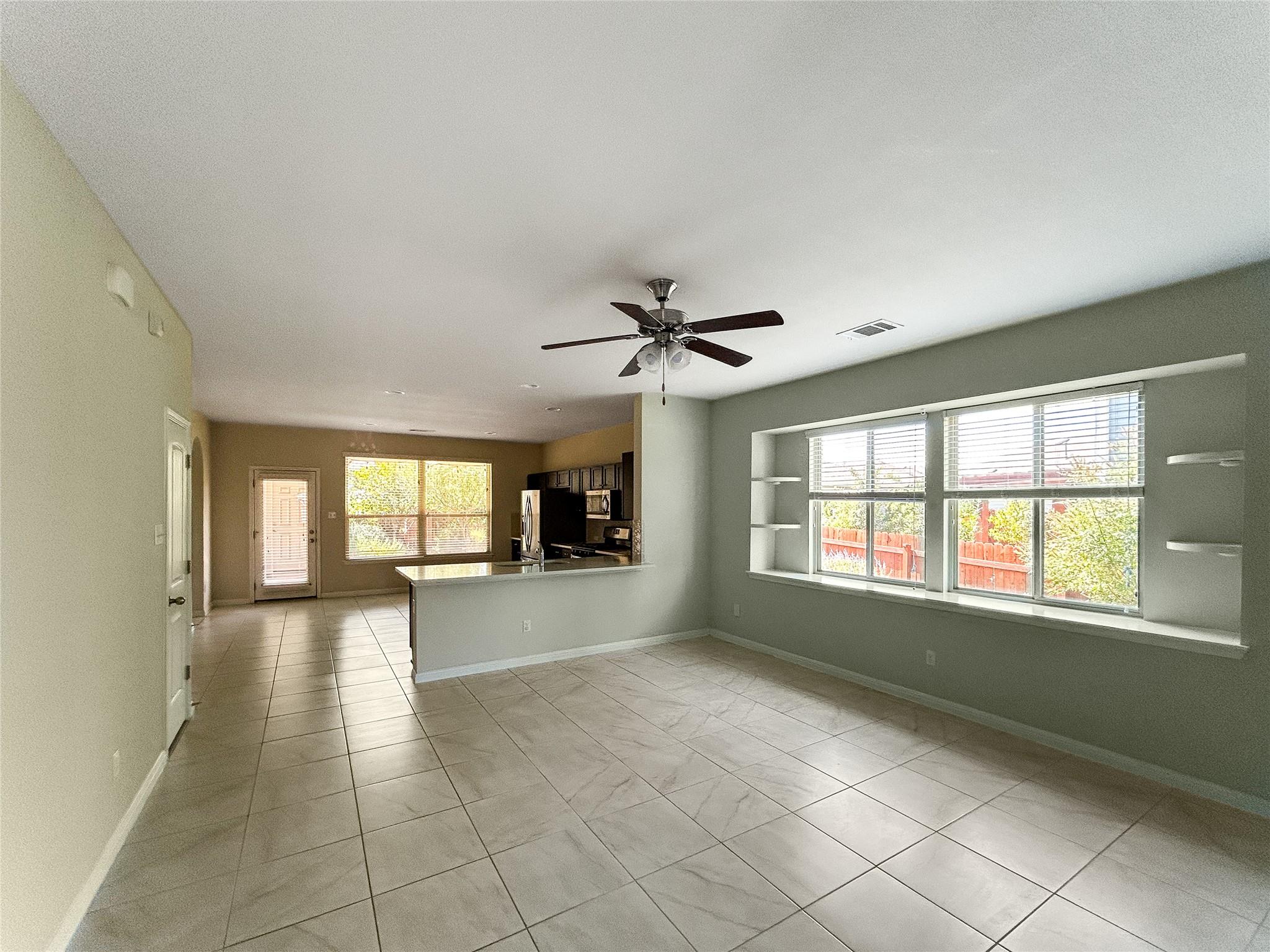 512 Canadian Springs Dr, Leander, TX 78641