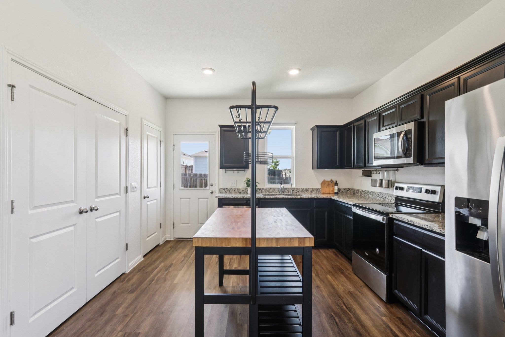 19420 Cloudy Bay Dr, Pflugerville, TX 78660