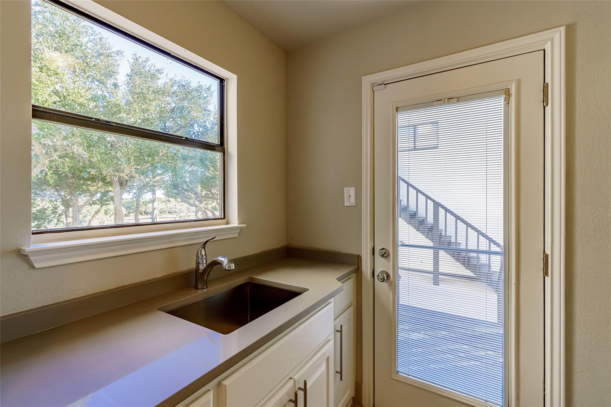 Dripping Springs, TX 78620