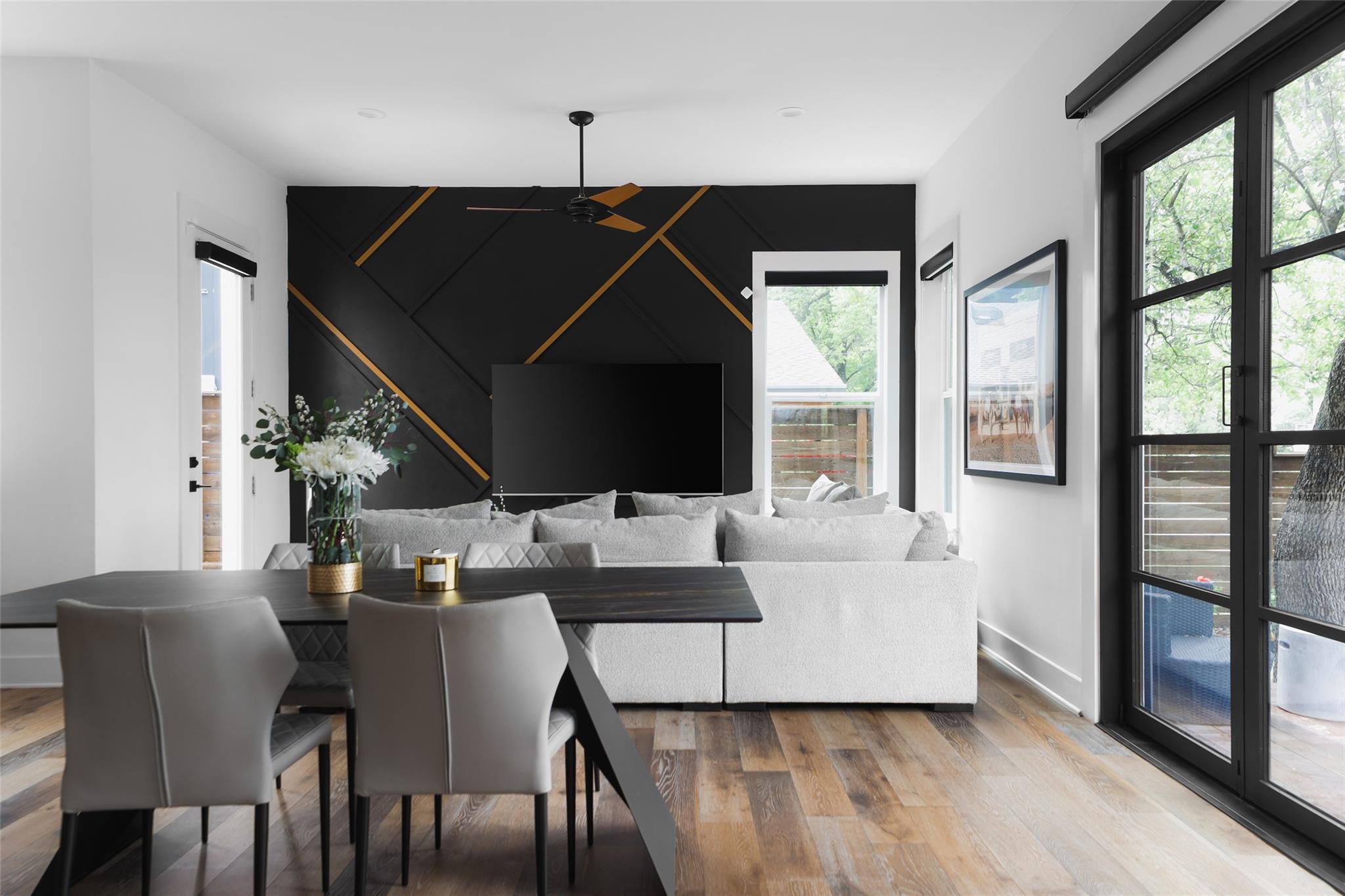 2809 S 5TH St # 4, Austin, TX 78704