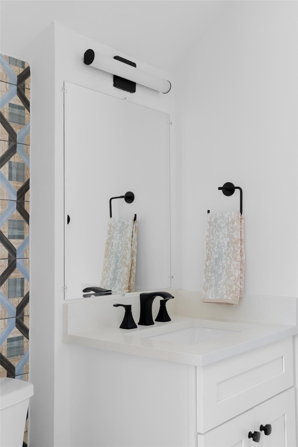 2809 S 5TH St # 4, Austin, TX 78704