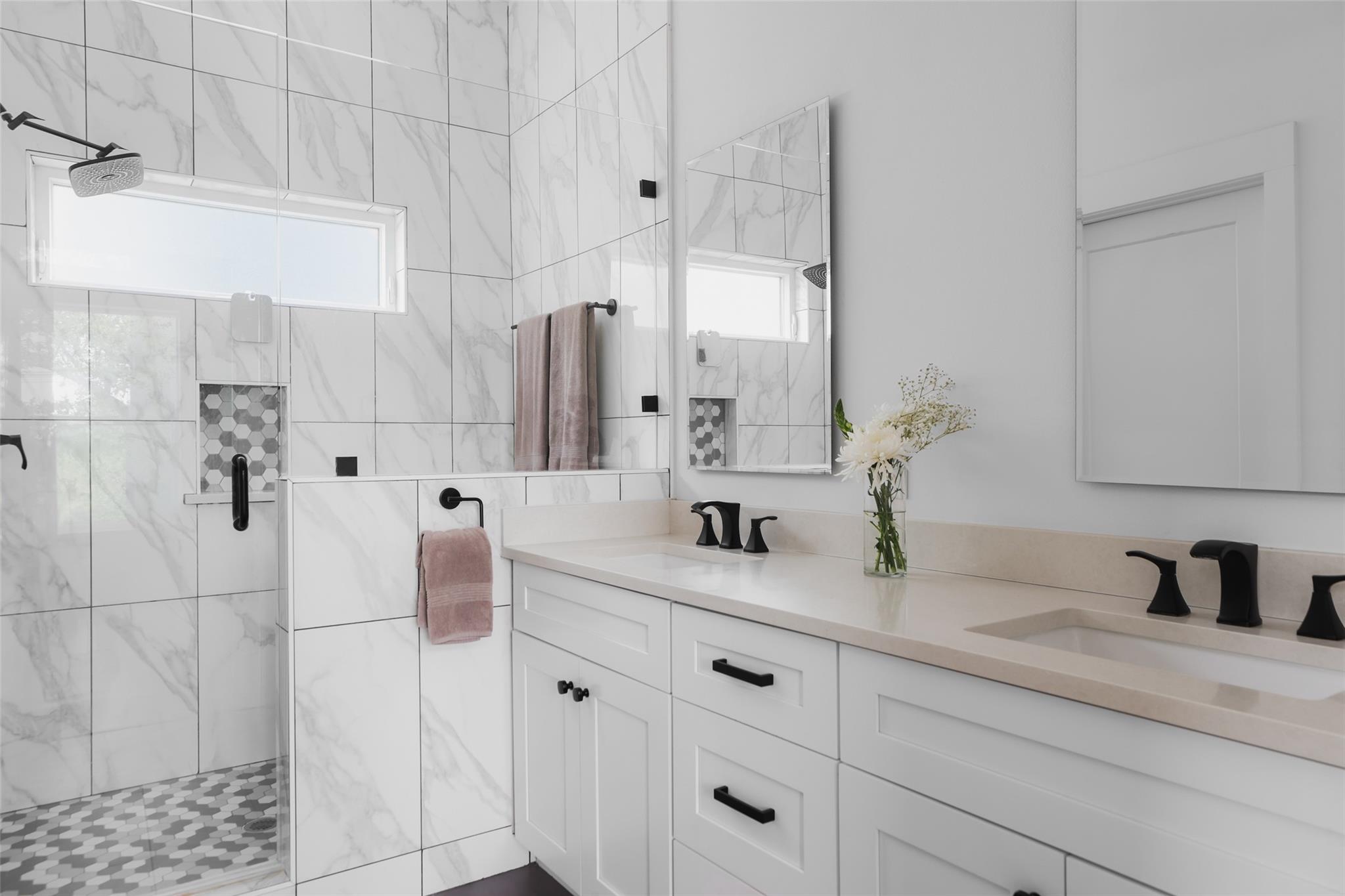 2809 S 5TH St # 4, Austin, TX 78704