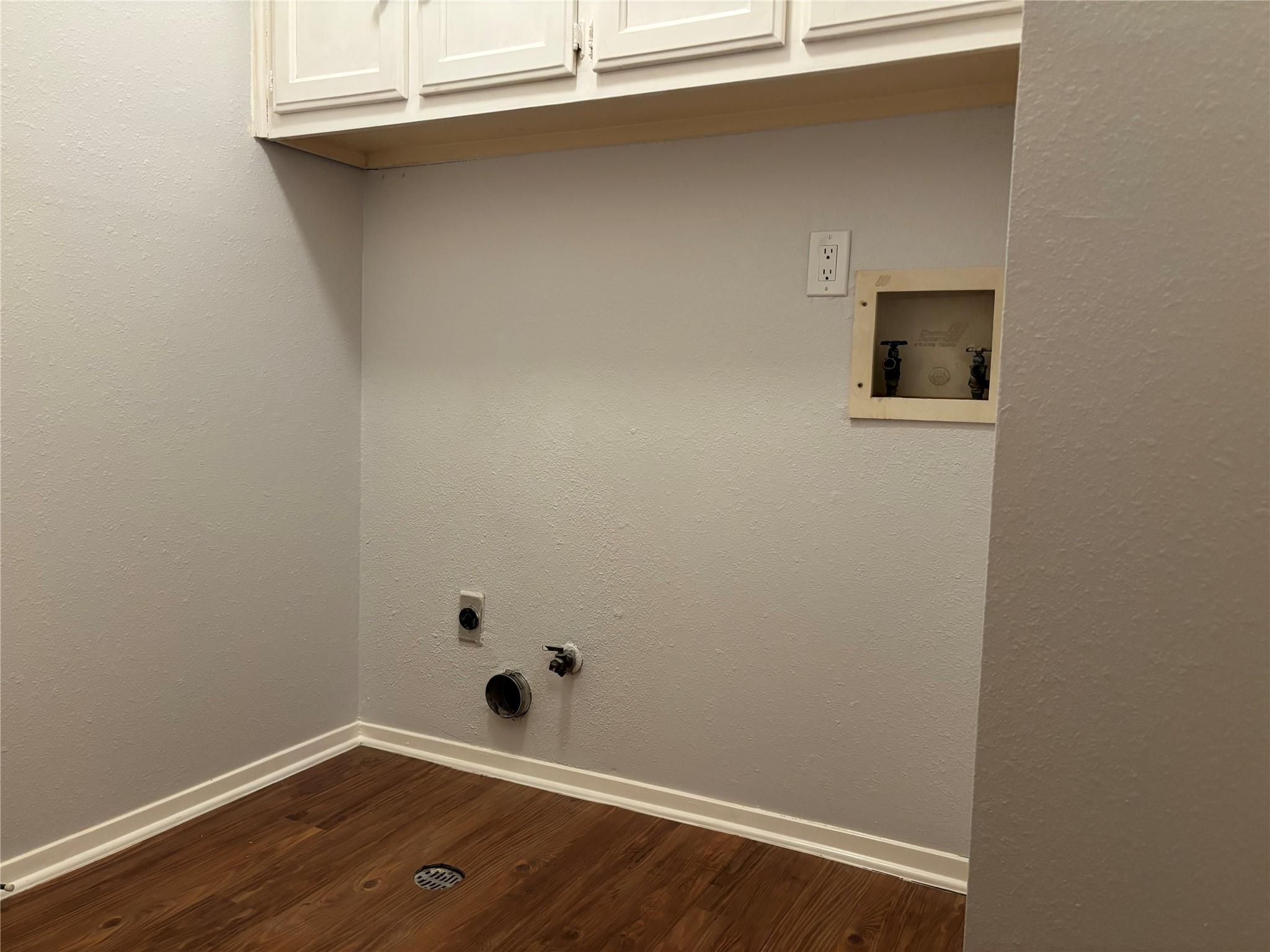 8111 Baywood Dr # A, Austin, TX 78759