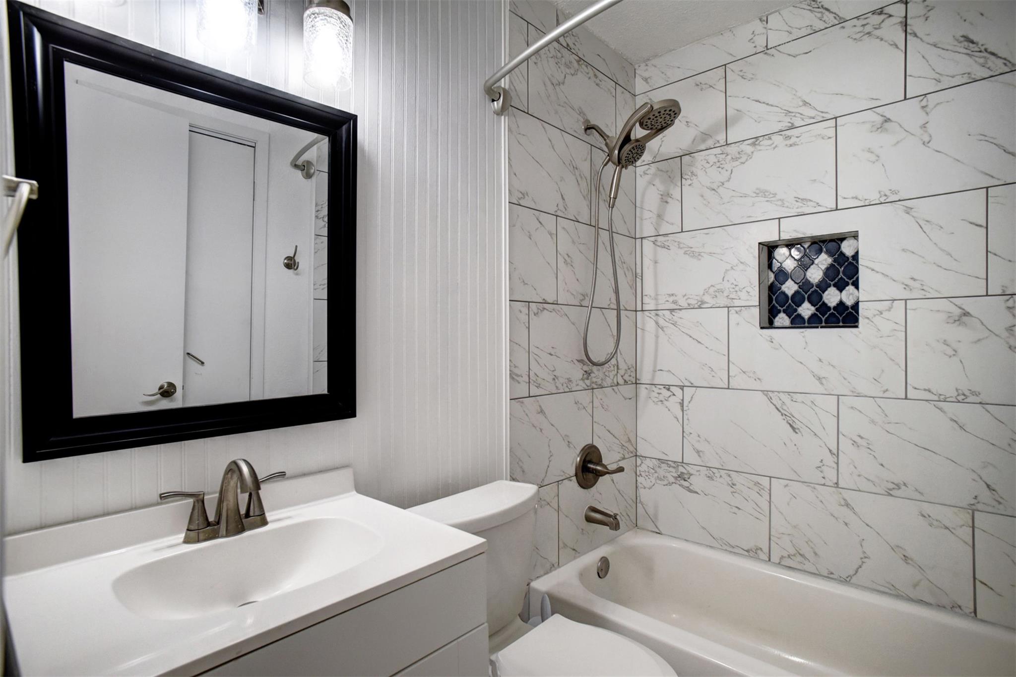 1037 Wilkes Cir, Smithville, TX 78957