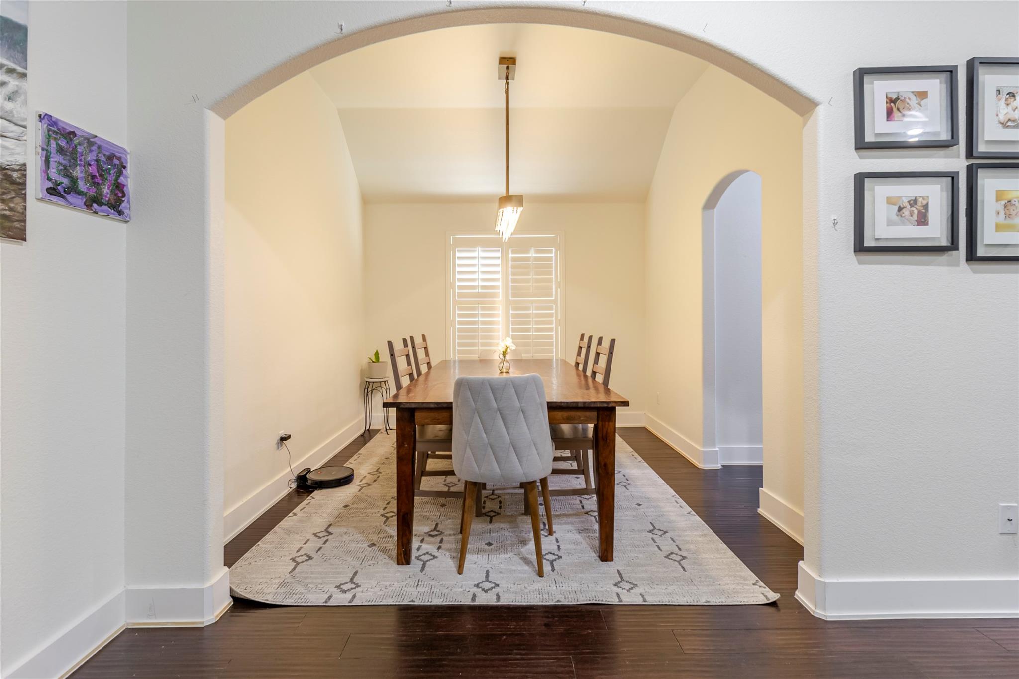 122 Travis Ln N, Paige, TX 78659