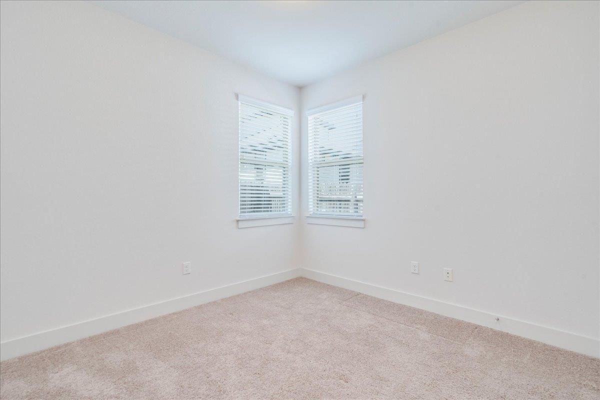 915 Totis Rd, Austin, TX 78748