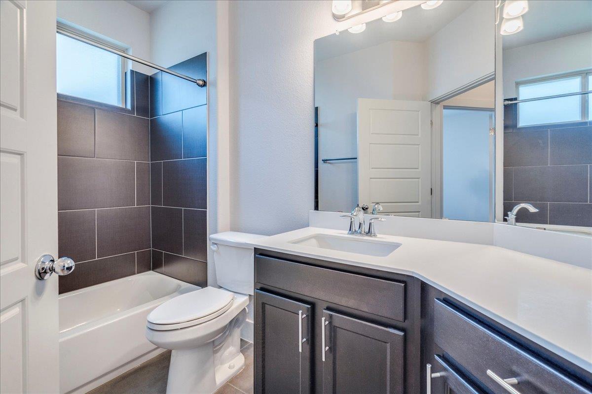 915 Totis Rd, Austin, TX 78748