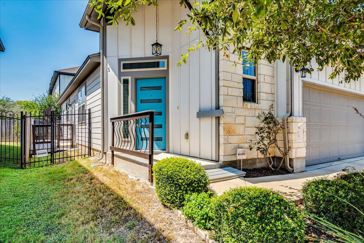 915 Totis Rd, Austin, TX 78748