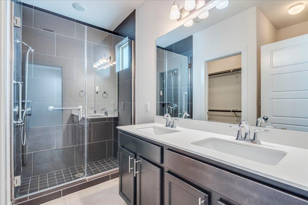 915 Totis Rd, Austin, TX 78748