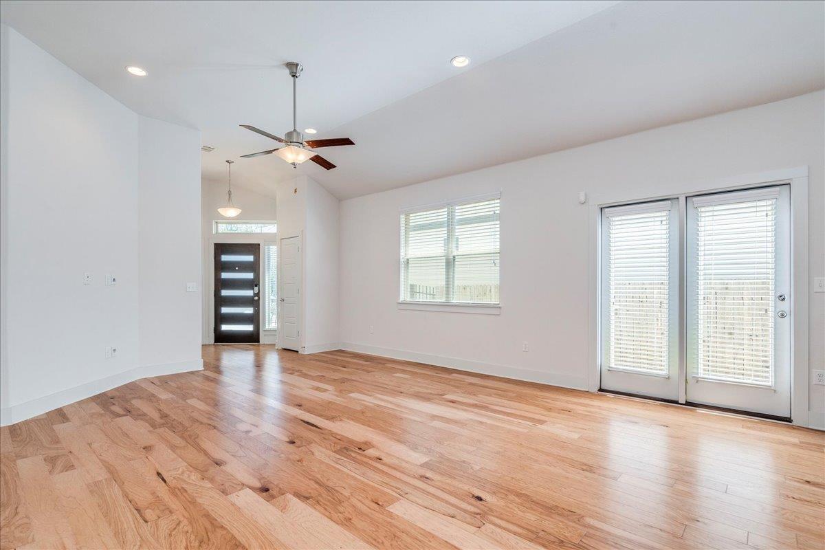 915 Totis Rd, Austin, TX 78748