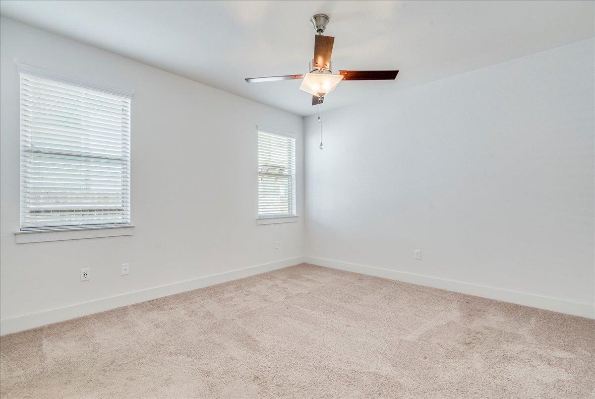 915 Totis Rd, Austin, TX 78748