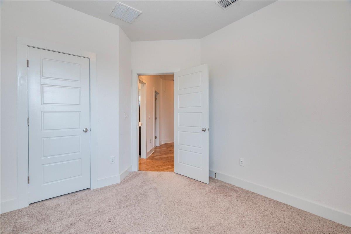 915 Totis Rd, Austin, TX 78748