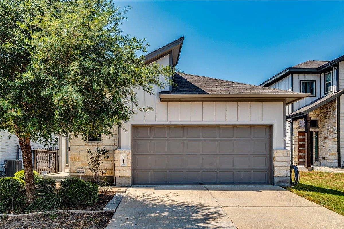 915 Totis Rd, Austin, TX 78748